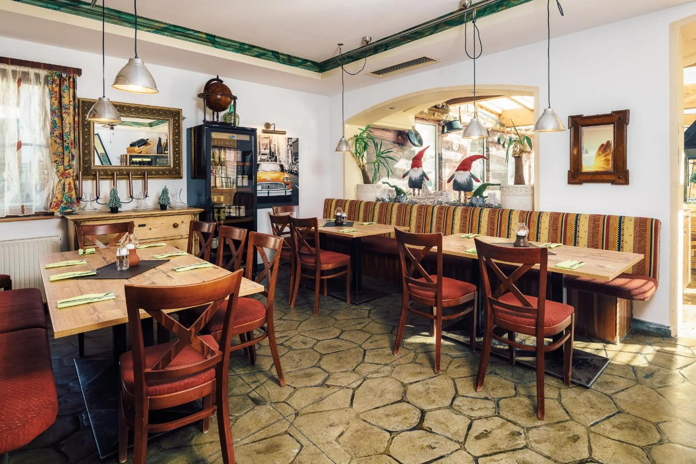Restaurant/places to eat in Die Reblaus