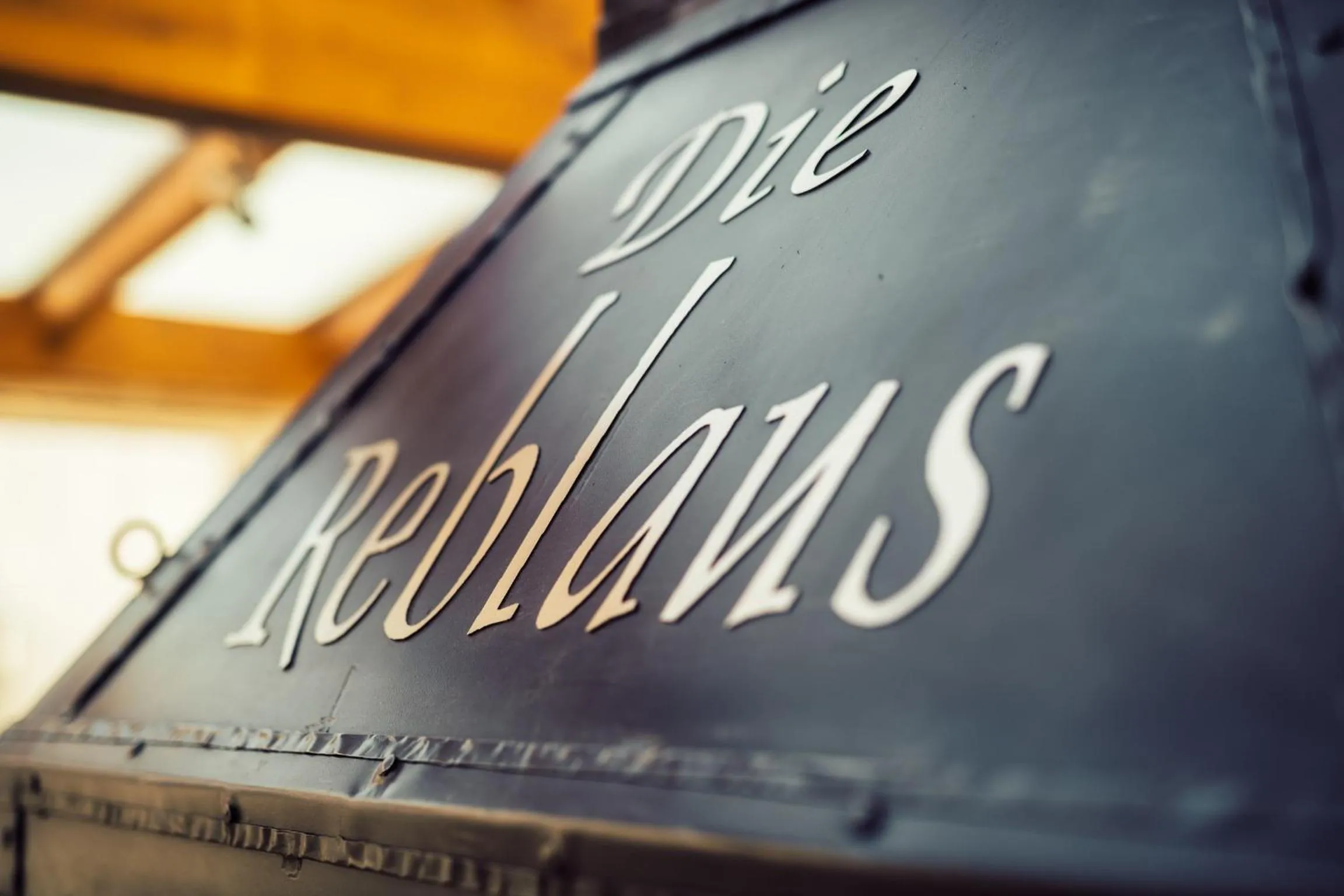 Logo/Certificate/Sign in Die Reblaus