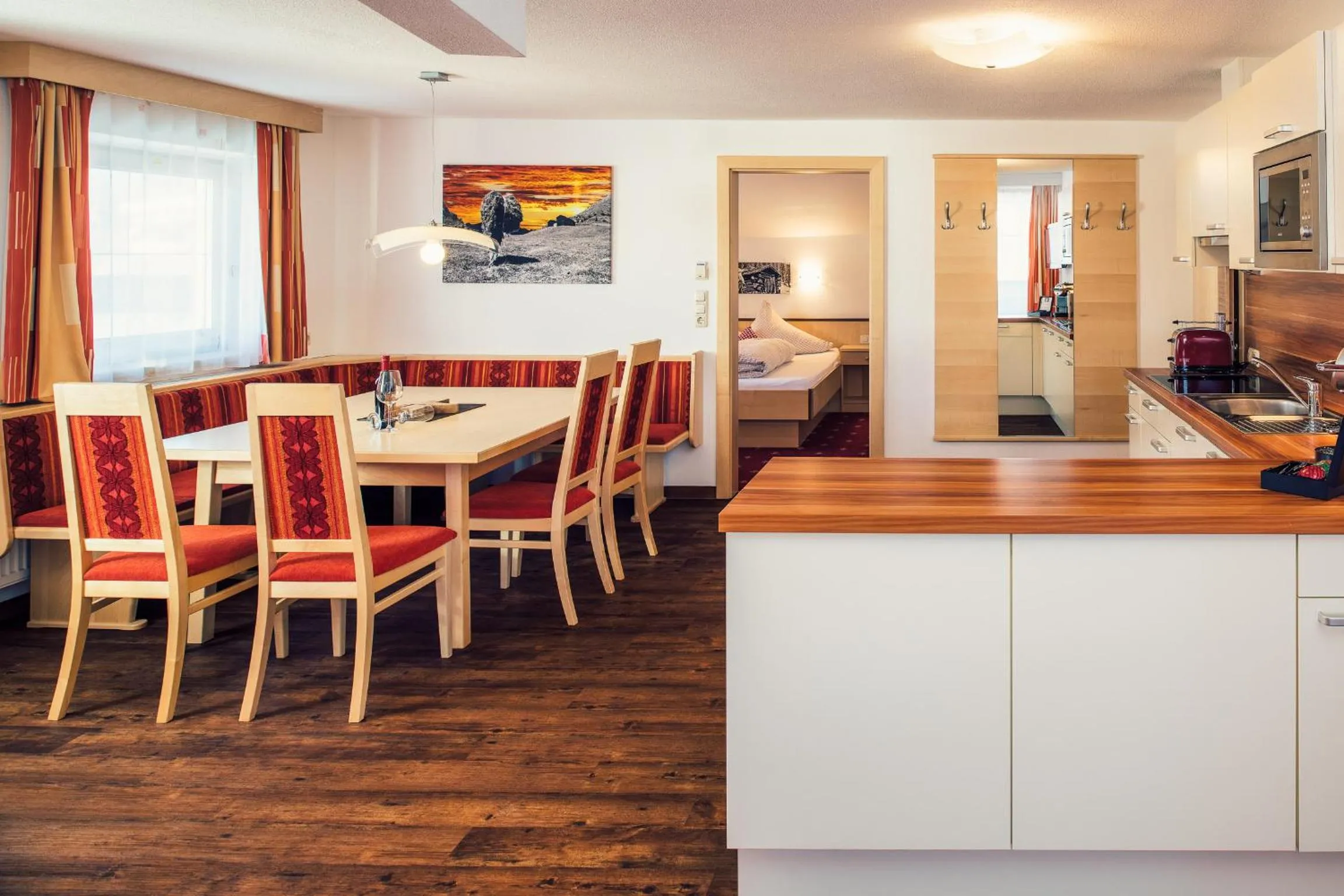 Dining area in Die Reblaus