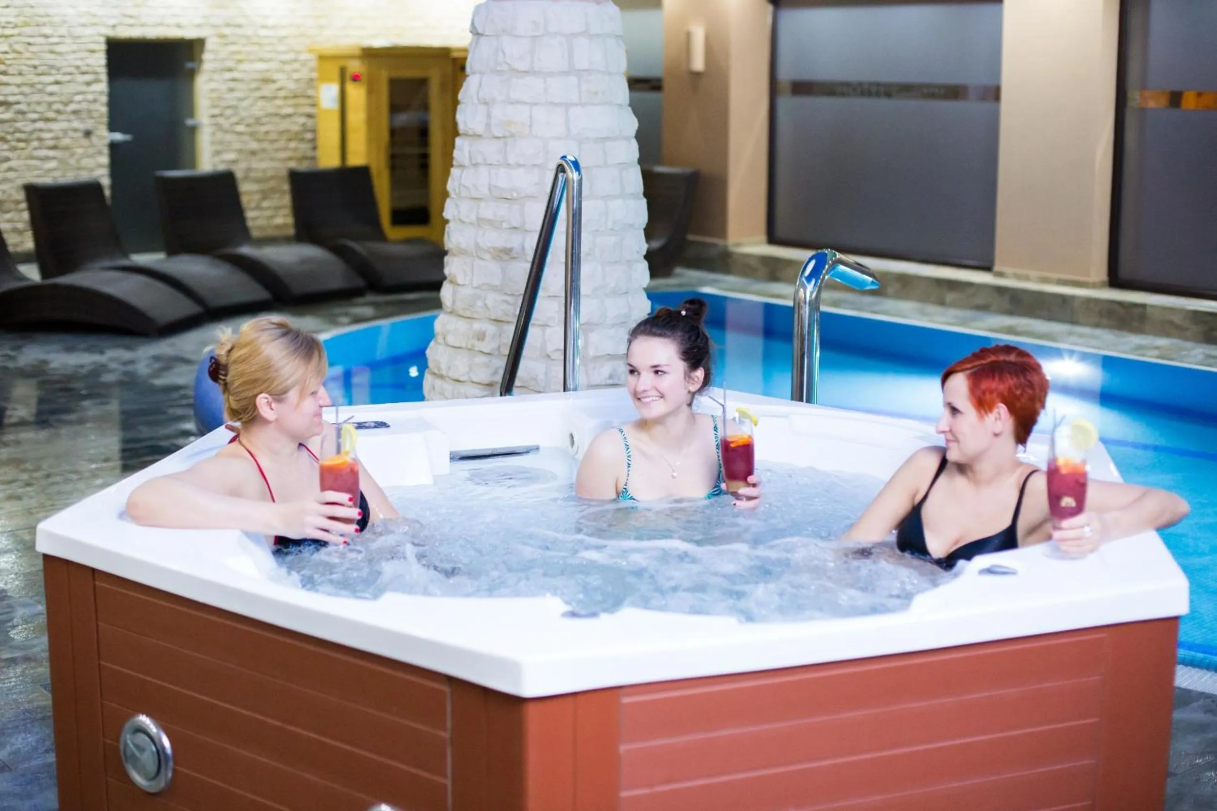 Swimming pool in Hotel Zawiercie