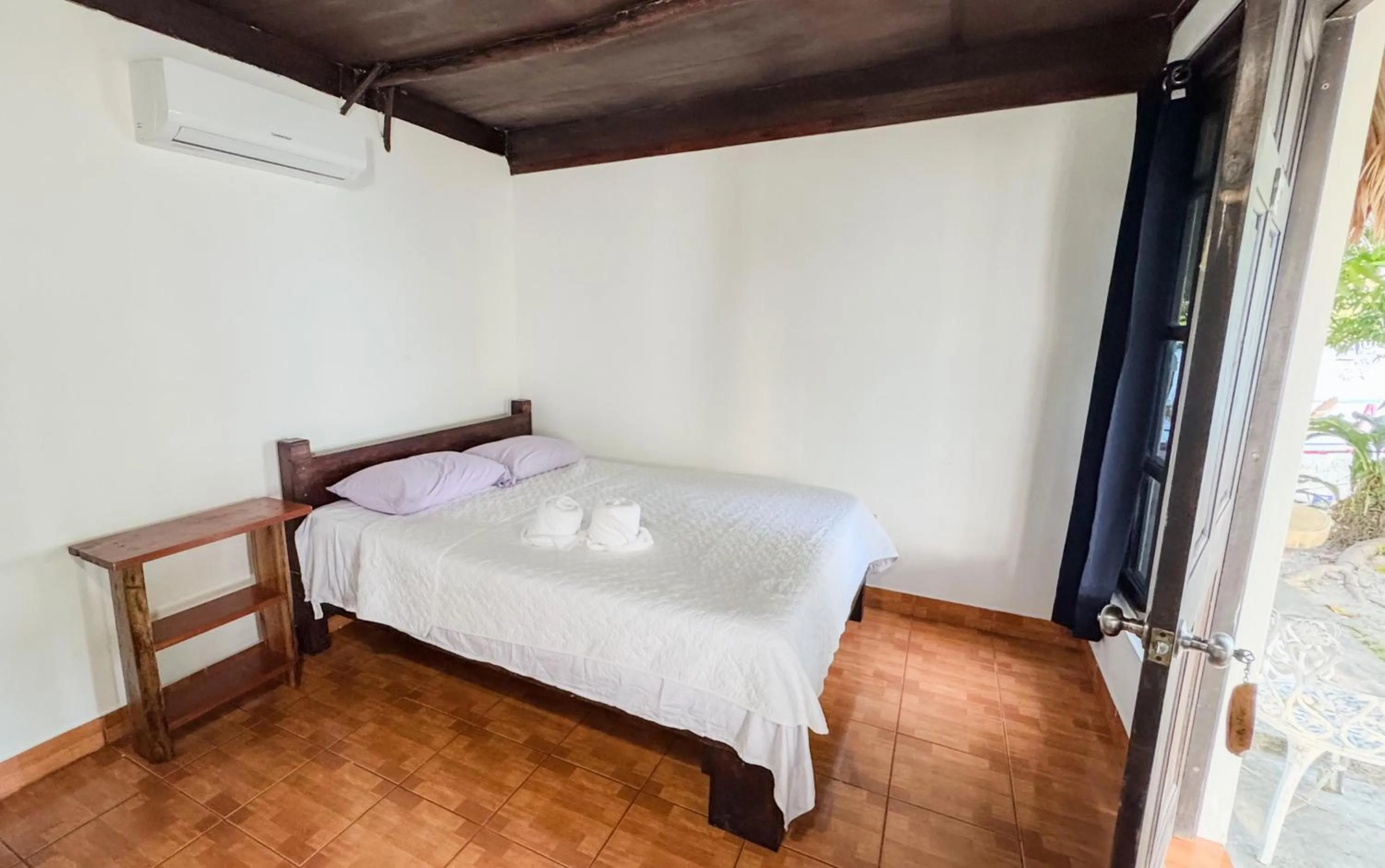 Photo of the whole room, Bed in Mayan Spirit