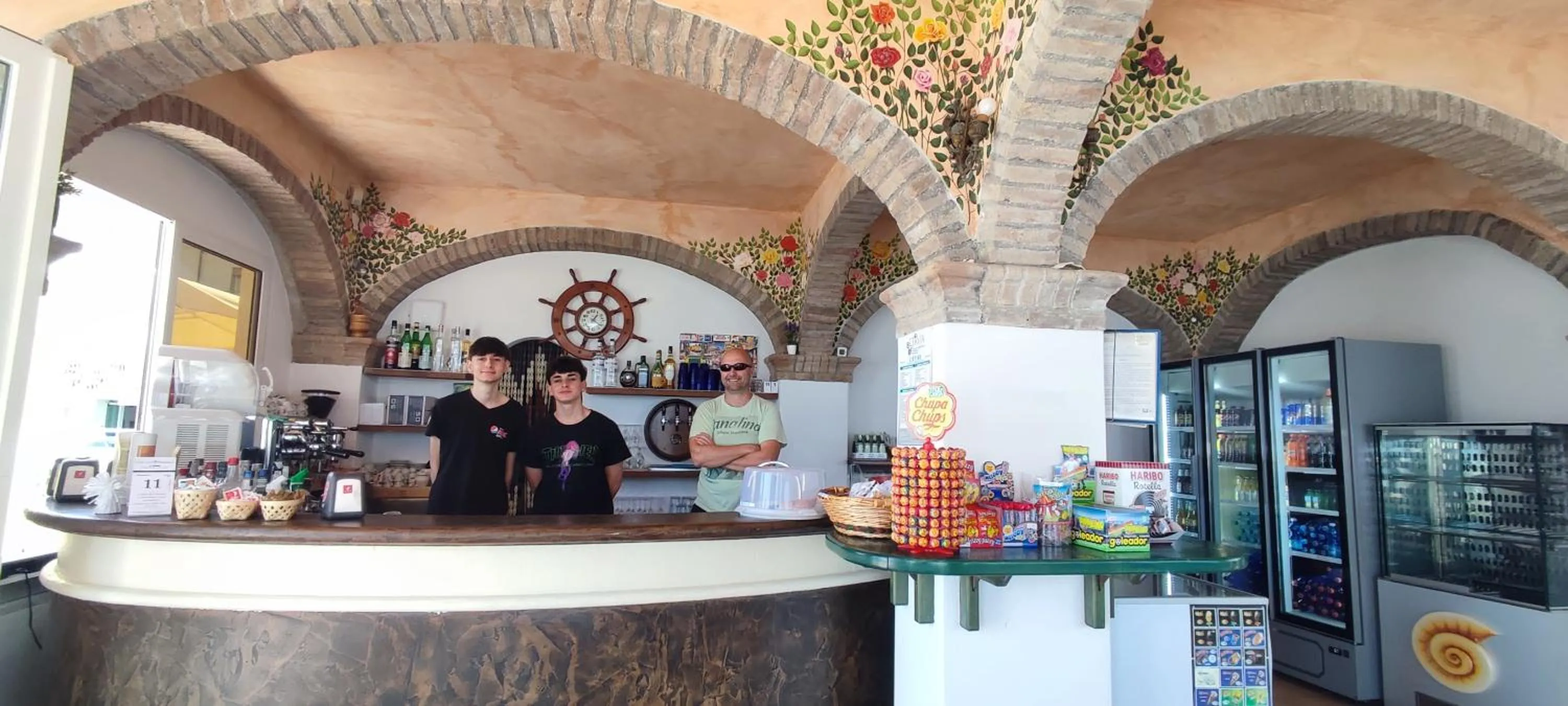 Lounge or bar in Hotel Negresco