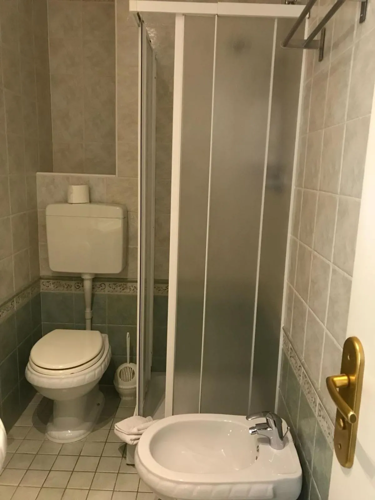 Shower in Hotel Negresco