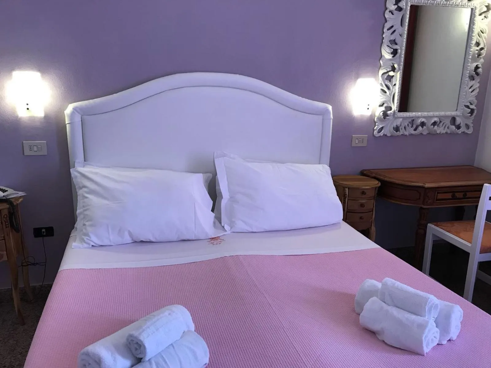 Bed in Hotel Negresco