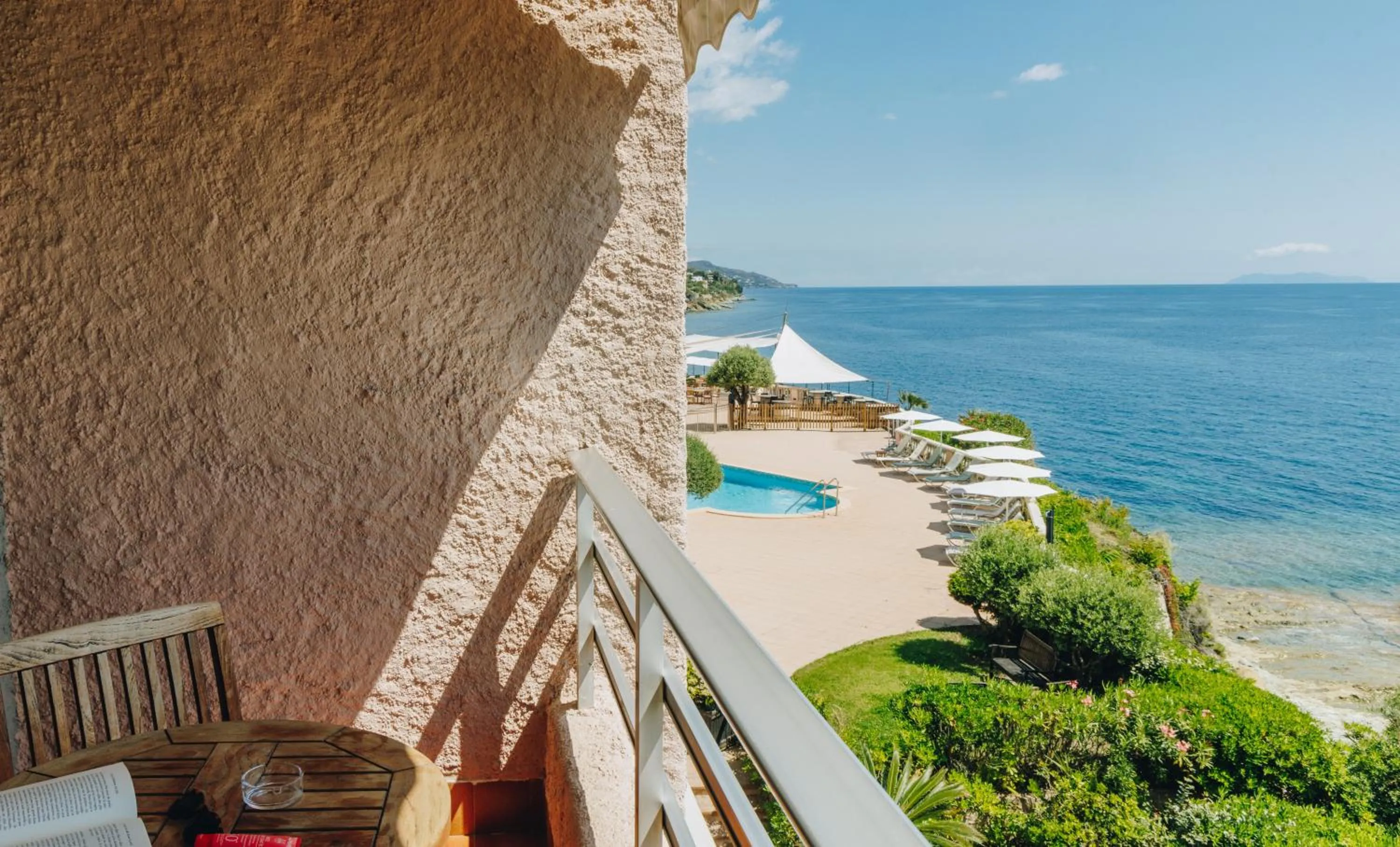 Natural landscape in Alivi