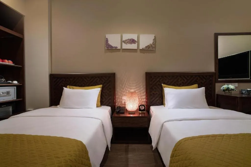 Bed in Hanoi Lakeside Premium Hotel & Travel