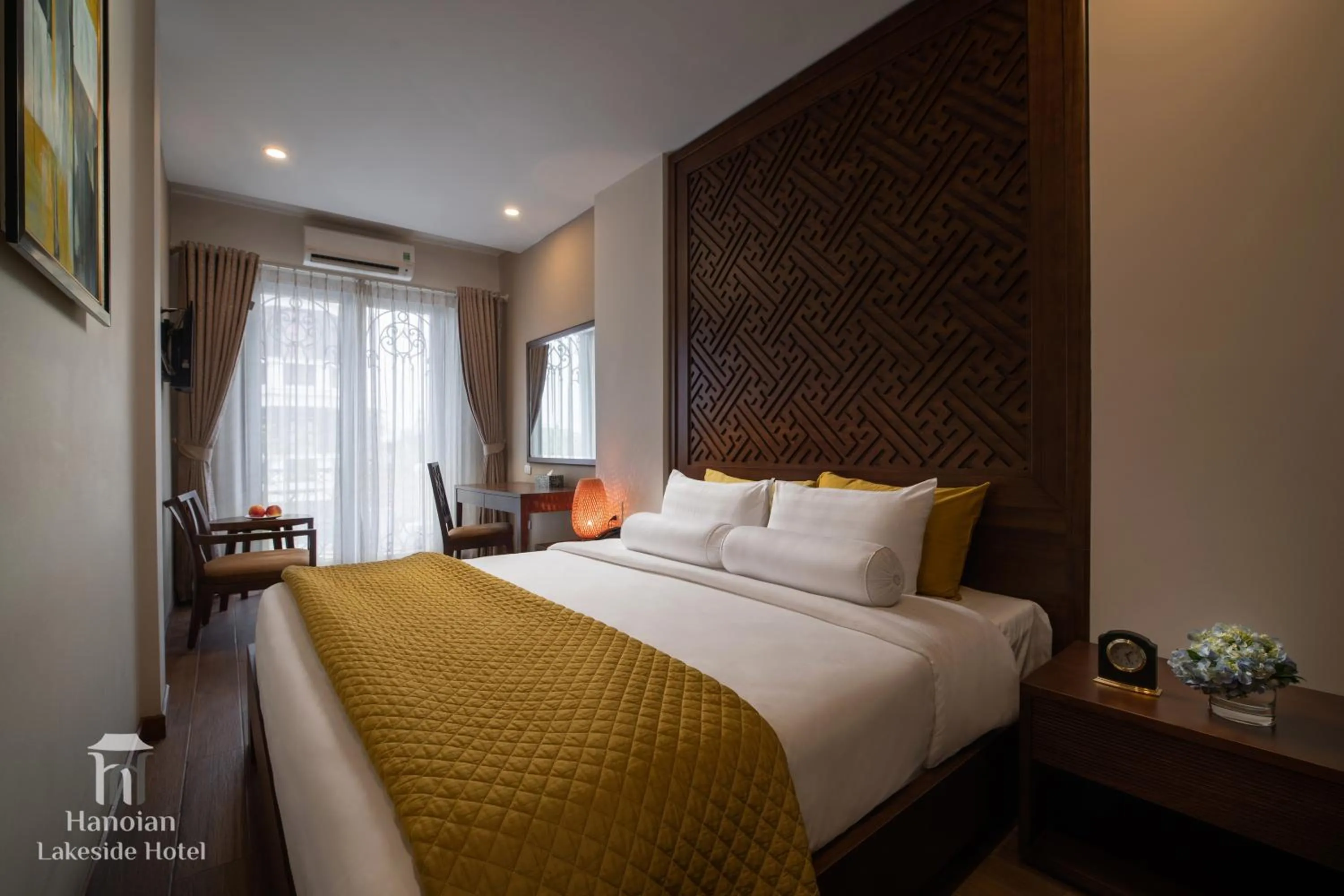Bed in Hanoi Lakeside Premium Hotel & Travel