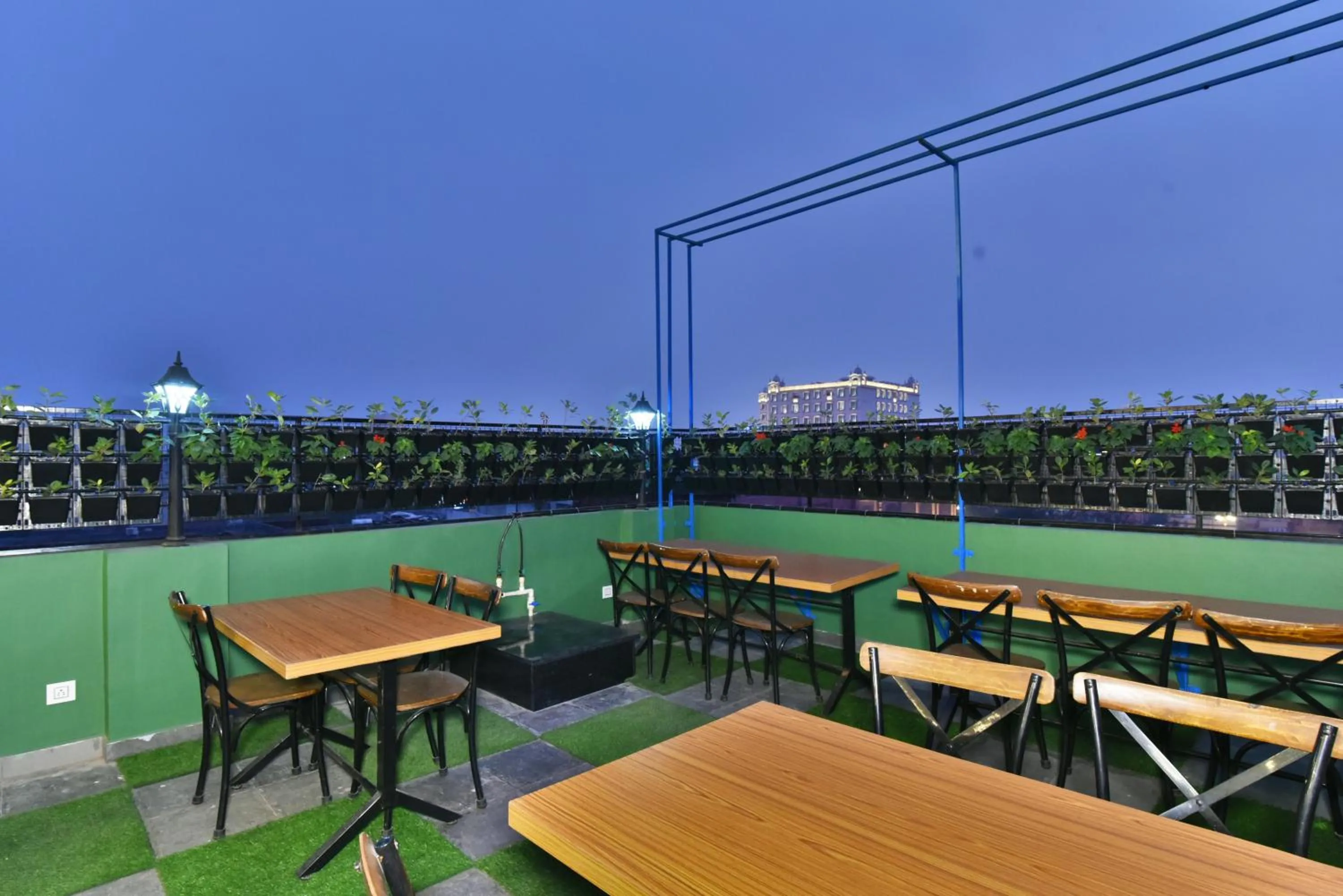 Balcony/Terrace in Hotel Infa - 400m From Golden Temple