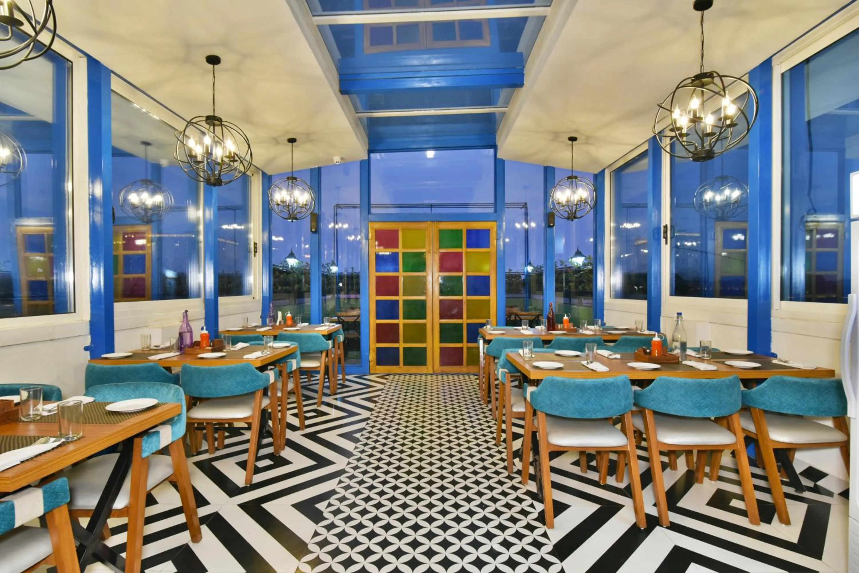 Restaurant/places to eat in Hotel Infa - 400m From Golden Temple