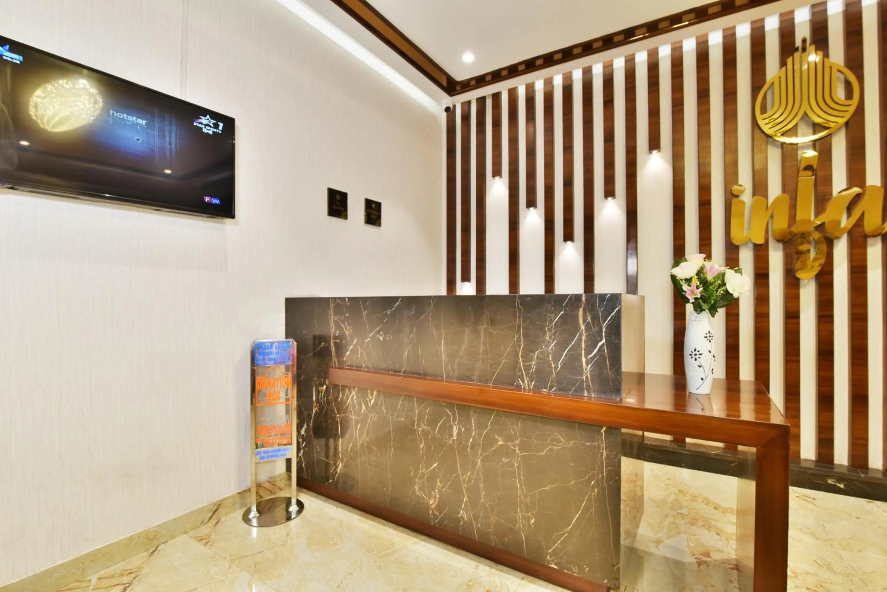 Lobby or reception in Hotel Infa - 400m From Golden Temple