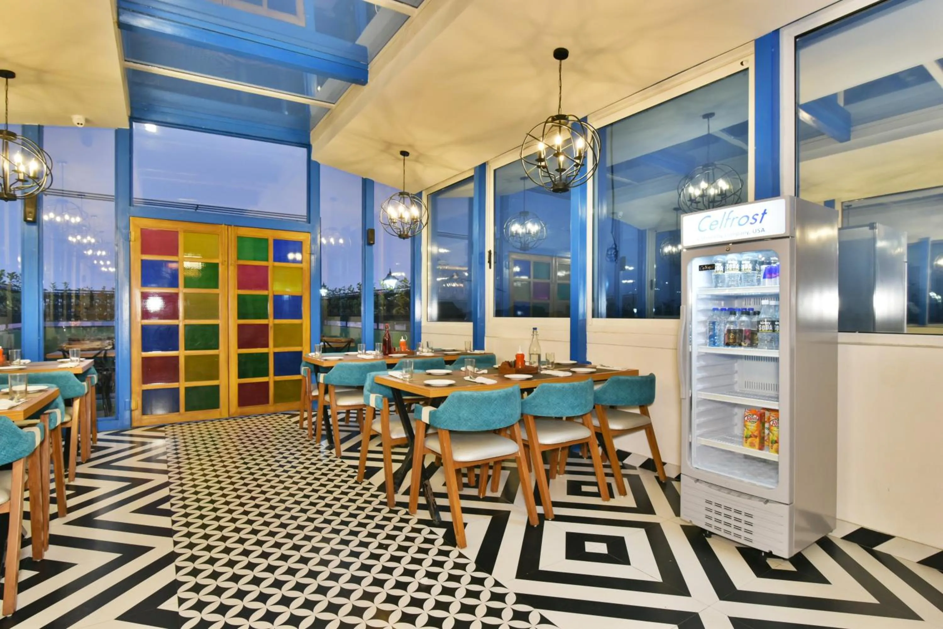 Restaurant/places to eat in Hotel Infa - 400m From Golden Temple