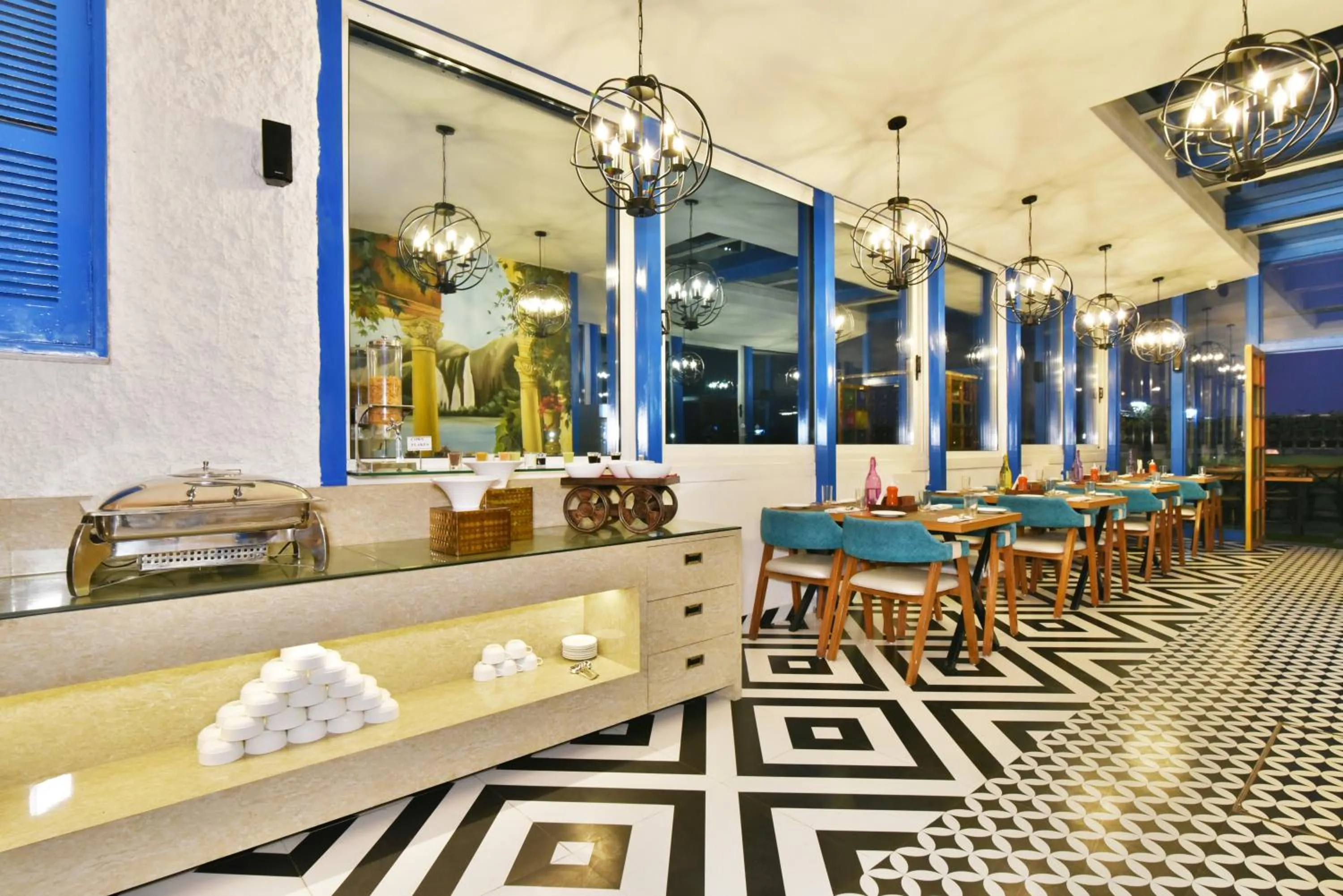 Buffet breakfast in Hotel Infa - 400m From Golden Temple