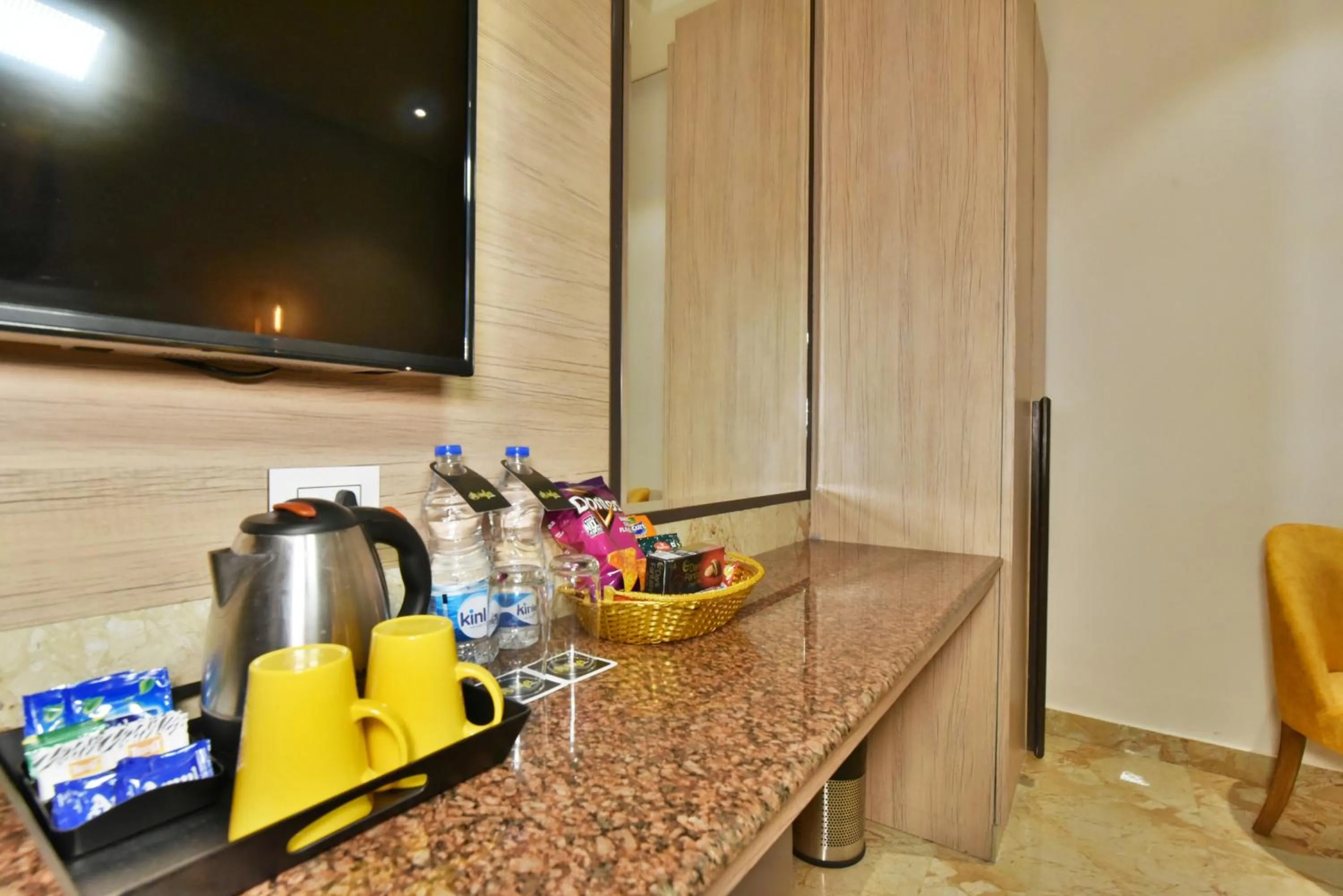 Coffee/tea facilities in Hotel Infa - 400m From Golden Temple