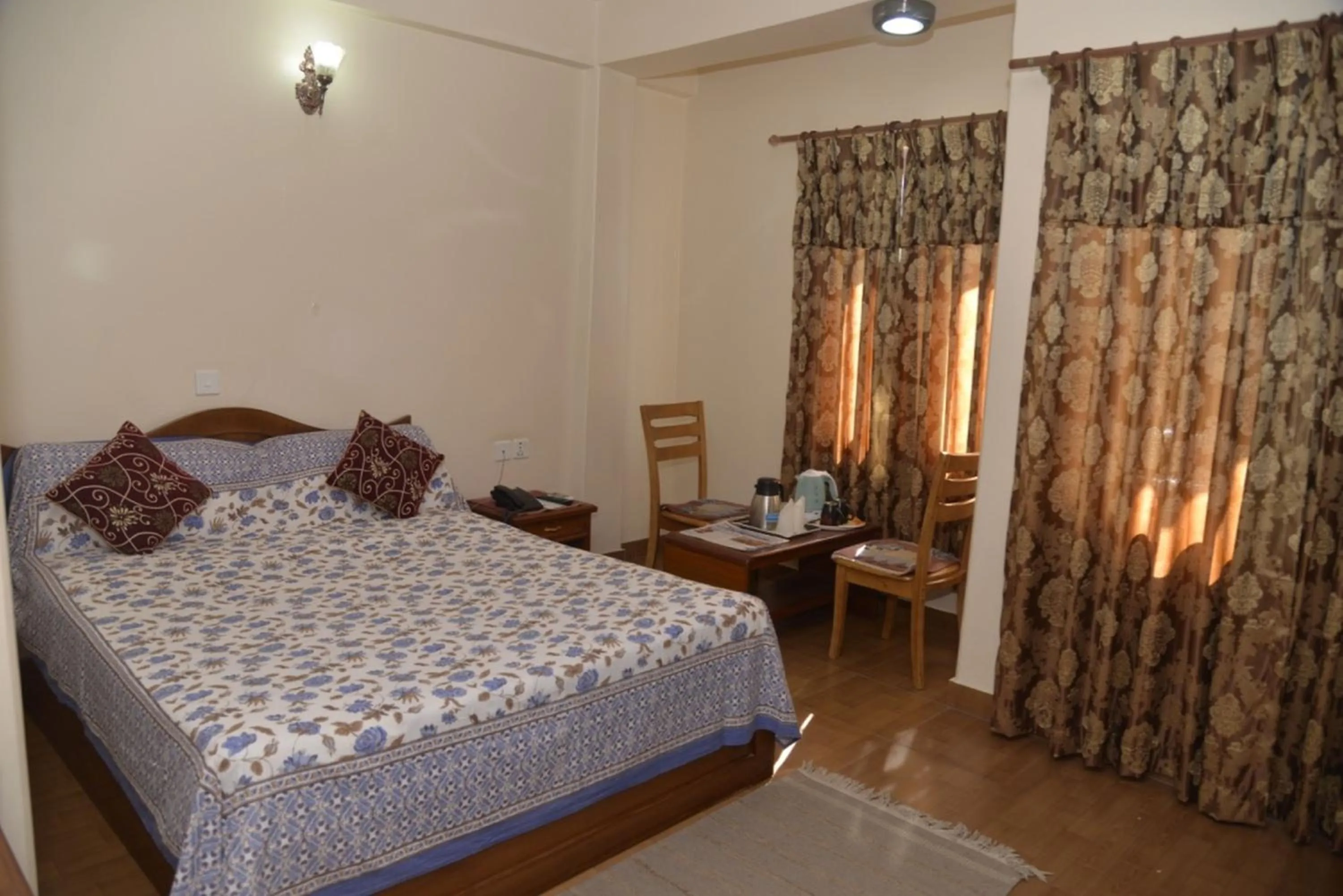 Photo of the whole room, Bed in Hotel Asia