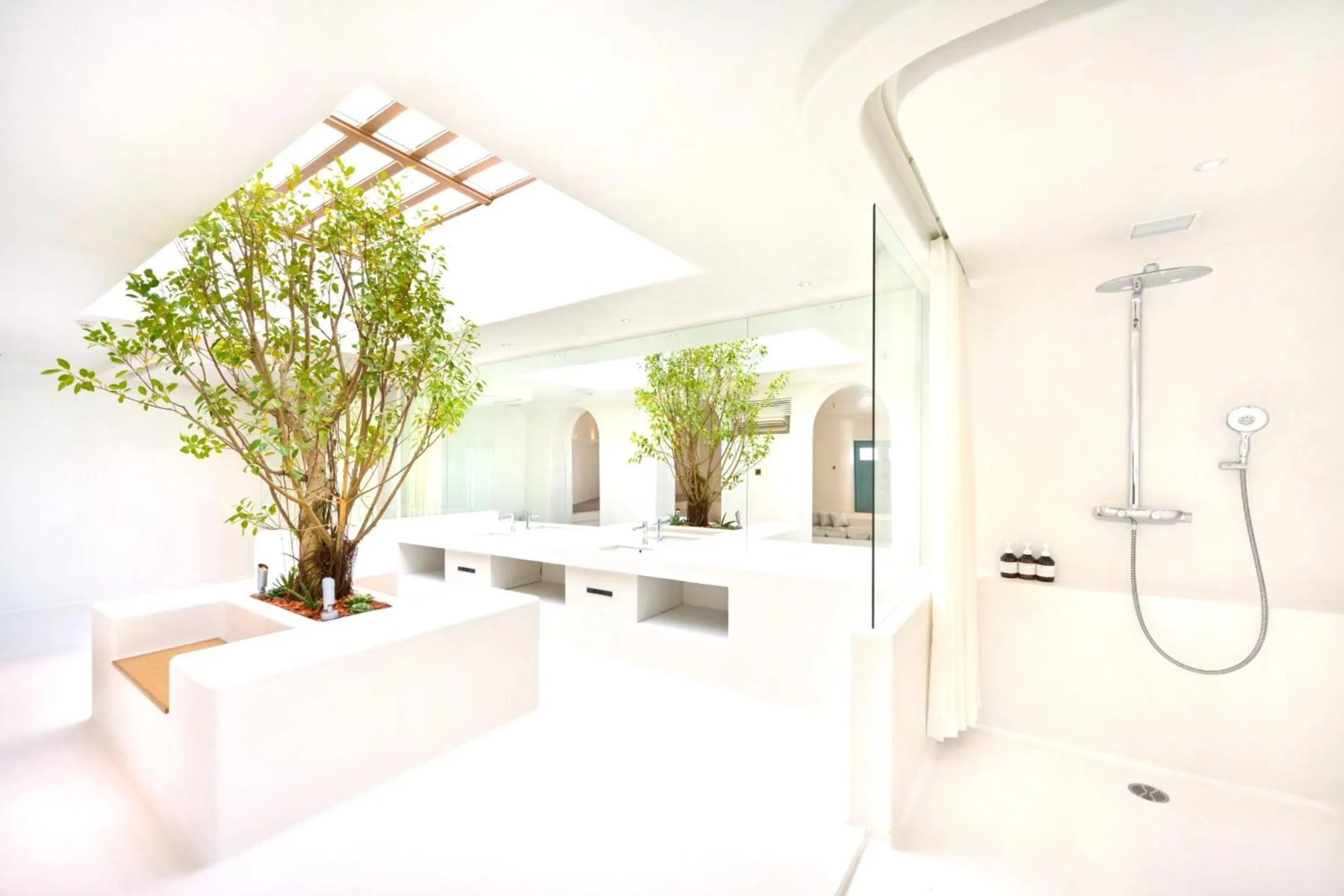 Shower in Pricia Resort Yoron