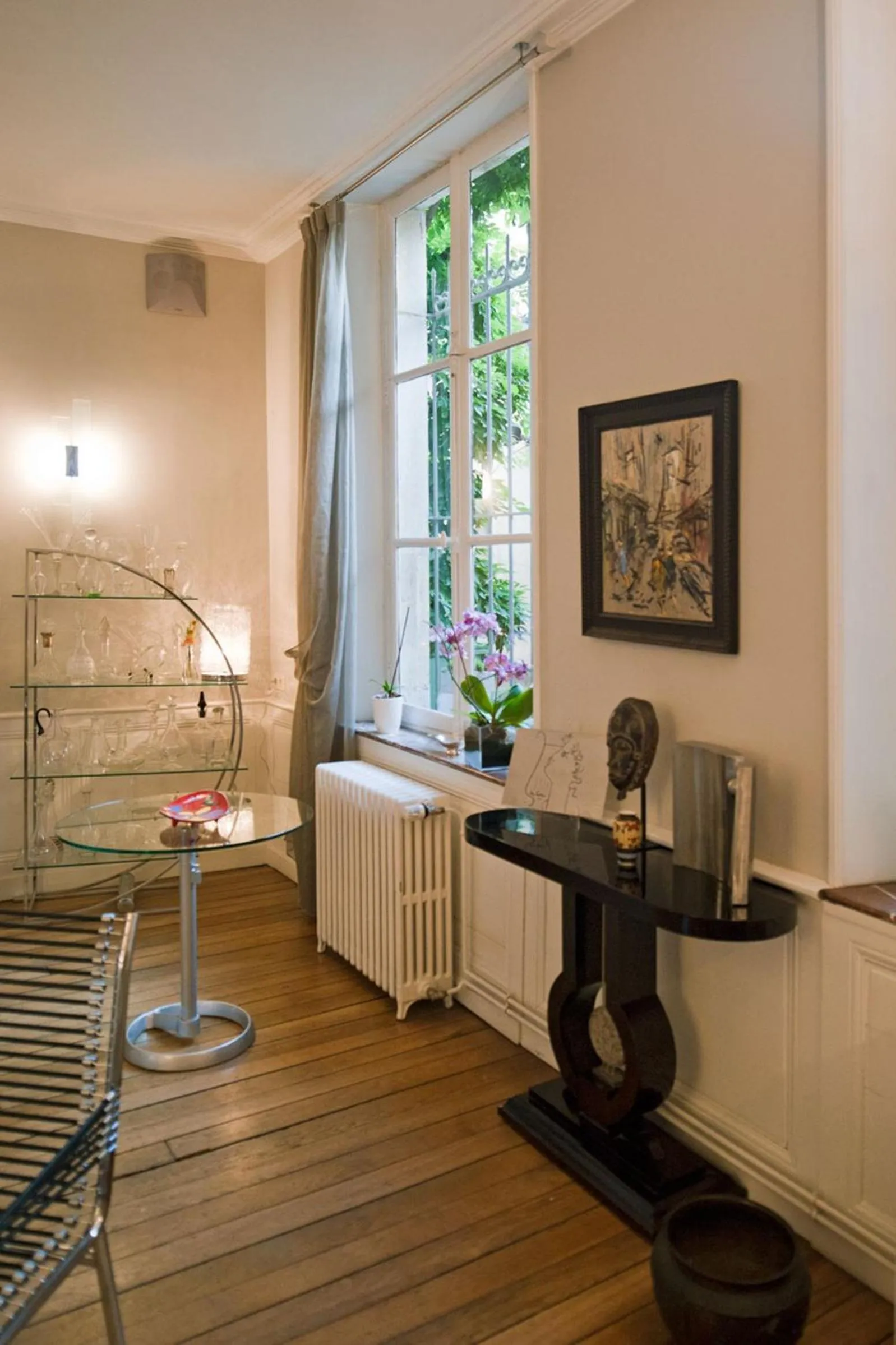 Communal lounge/ TV room in Maison d'Hôte de Myon