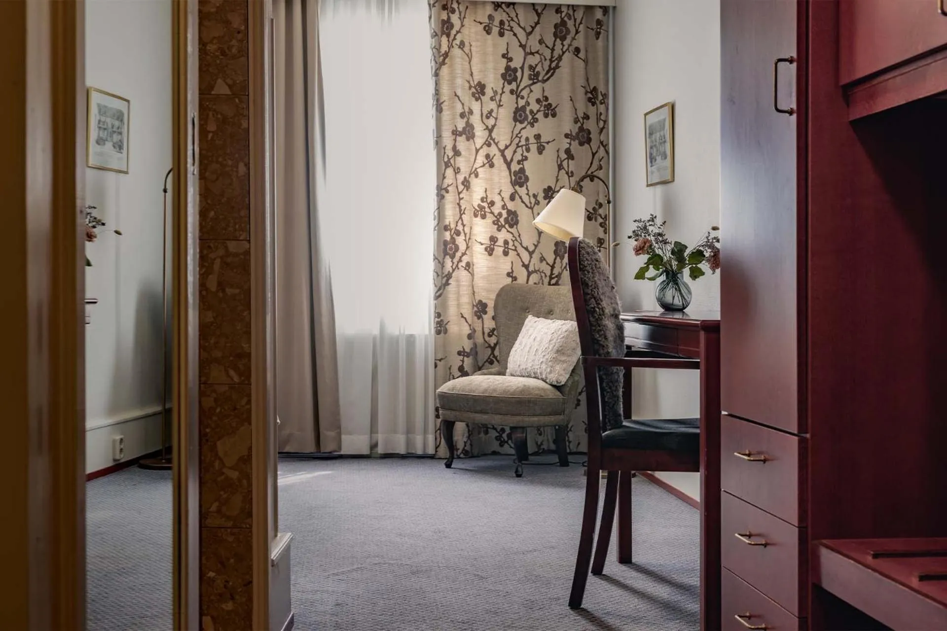 Bed in Best Western Strand Hotel