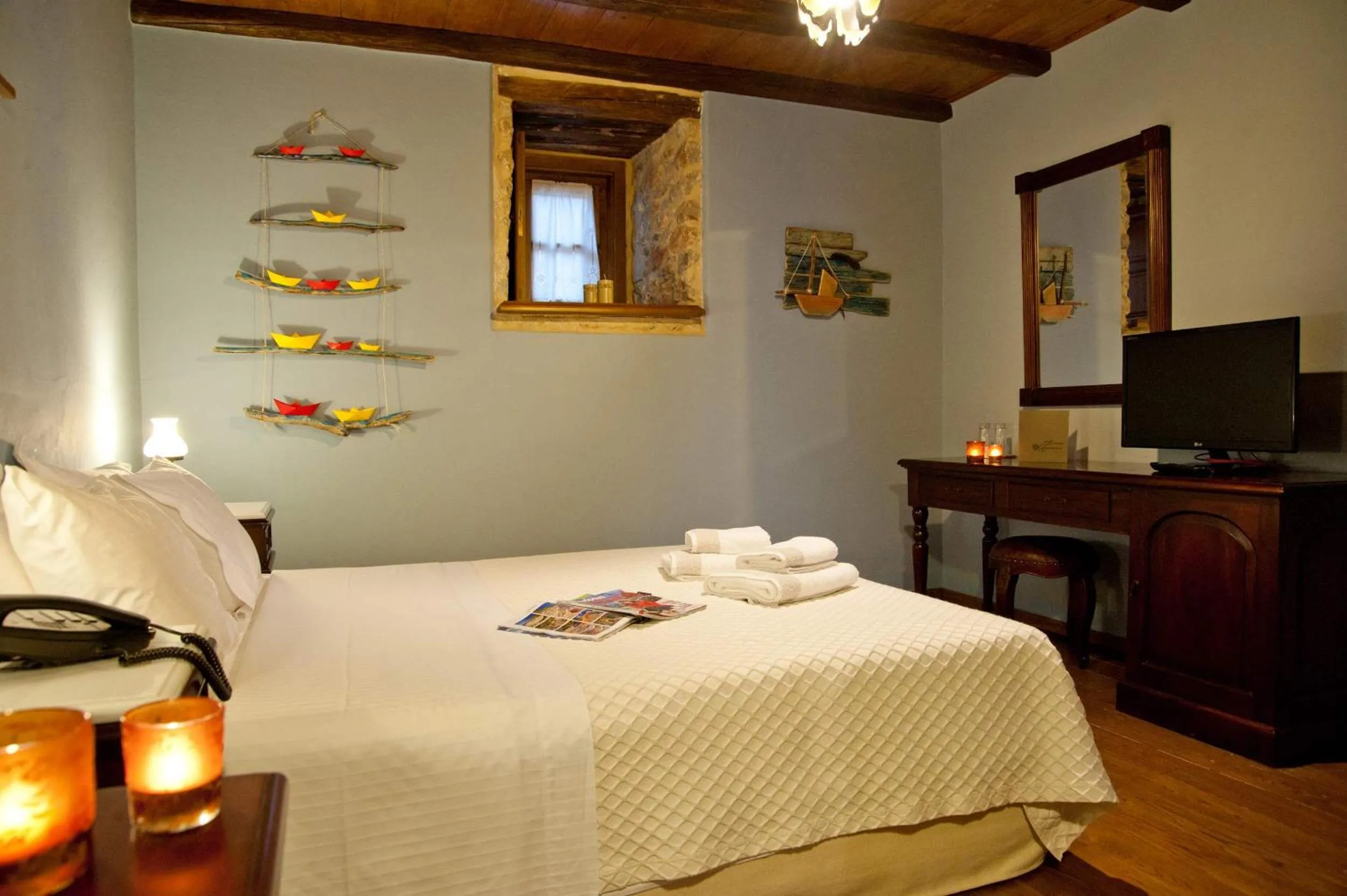 Bedroom, Bed in Archontiko Hatzipanayioti