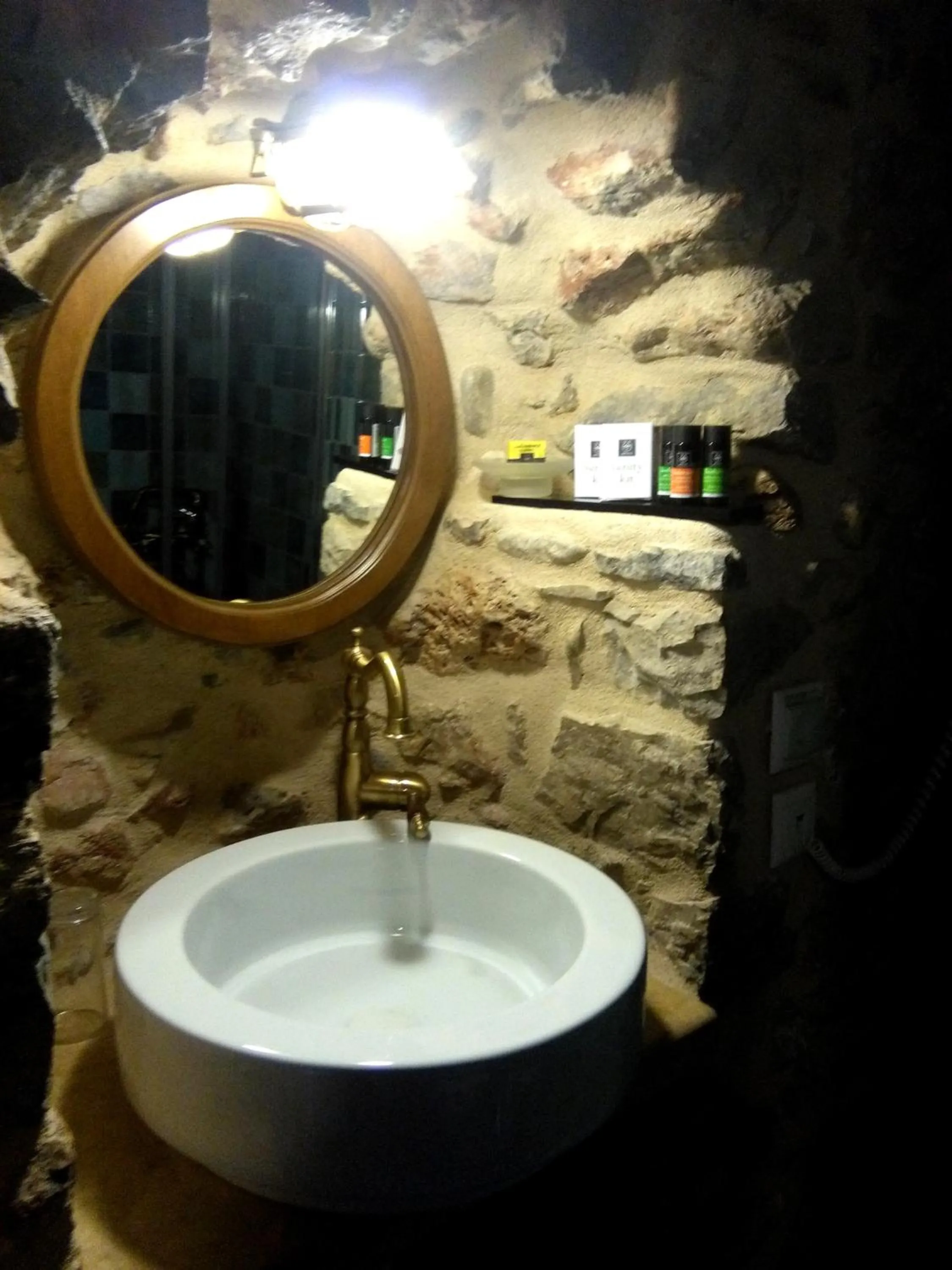 Bathroom in Archontiko Hatzipanayioti