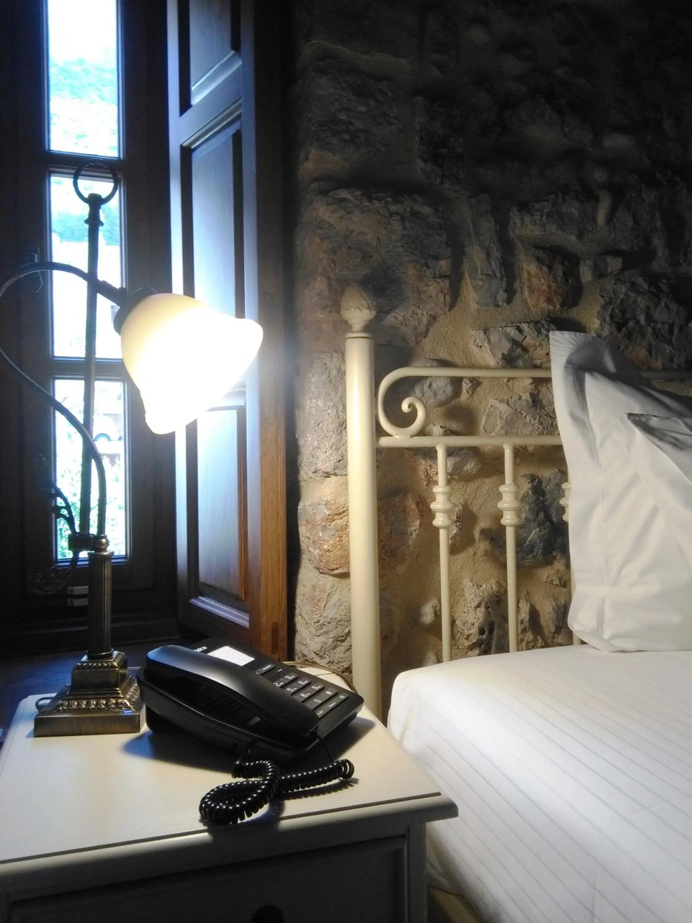 Bed in Archontiko Hatzipanayioti