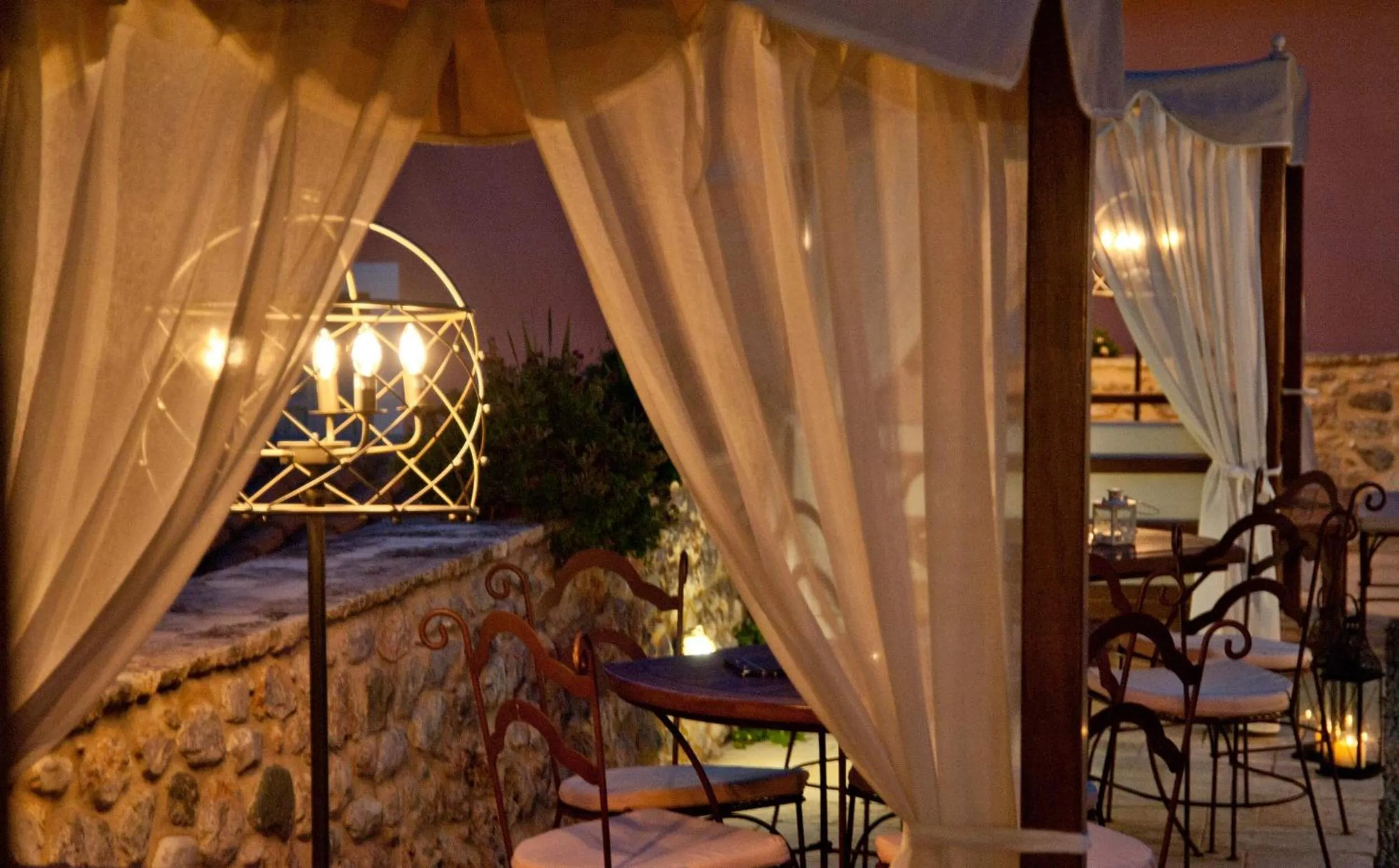 Decorative detail in Archontiko Hatzipanayioti