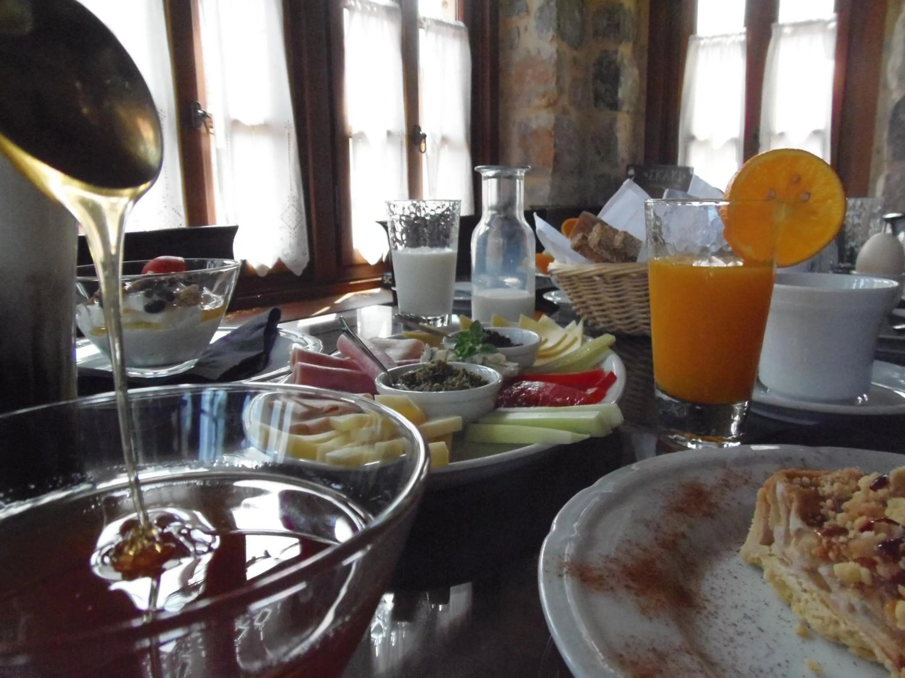 Continental breakfast in Archontiko Hatzipanayioti