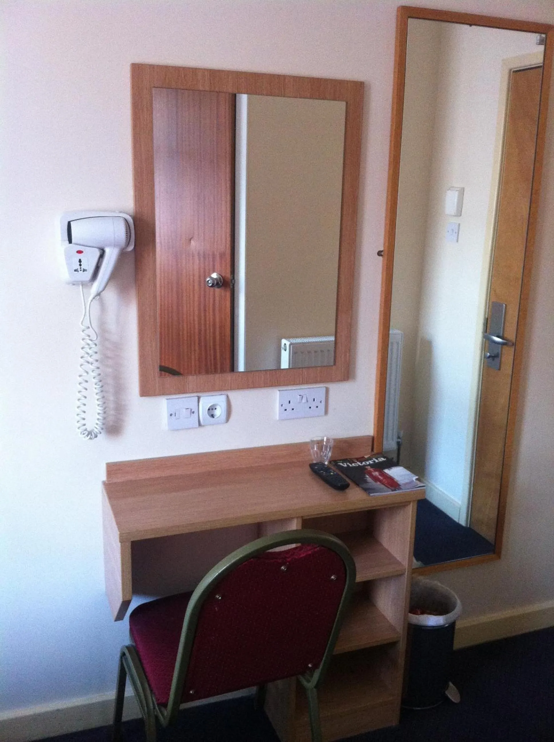 Seating area in Colliers Hotel