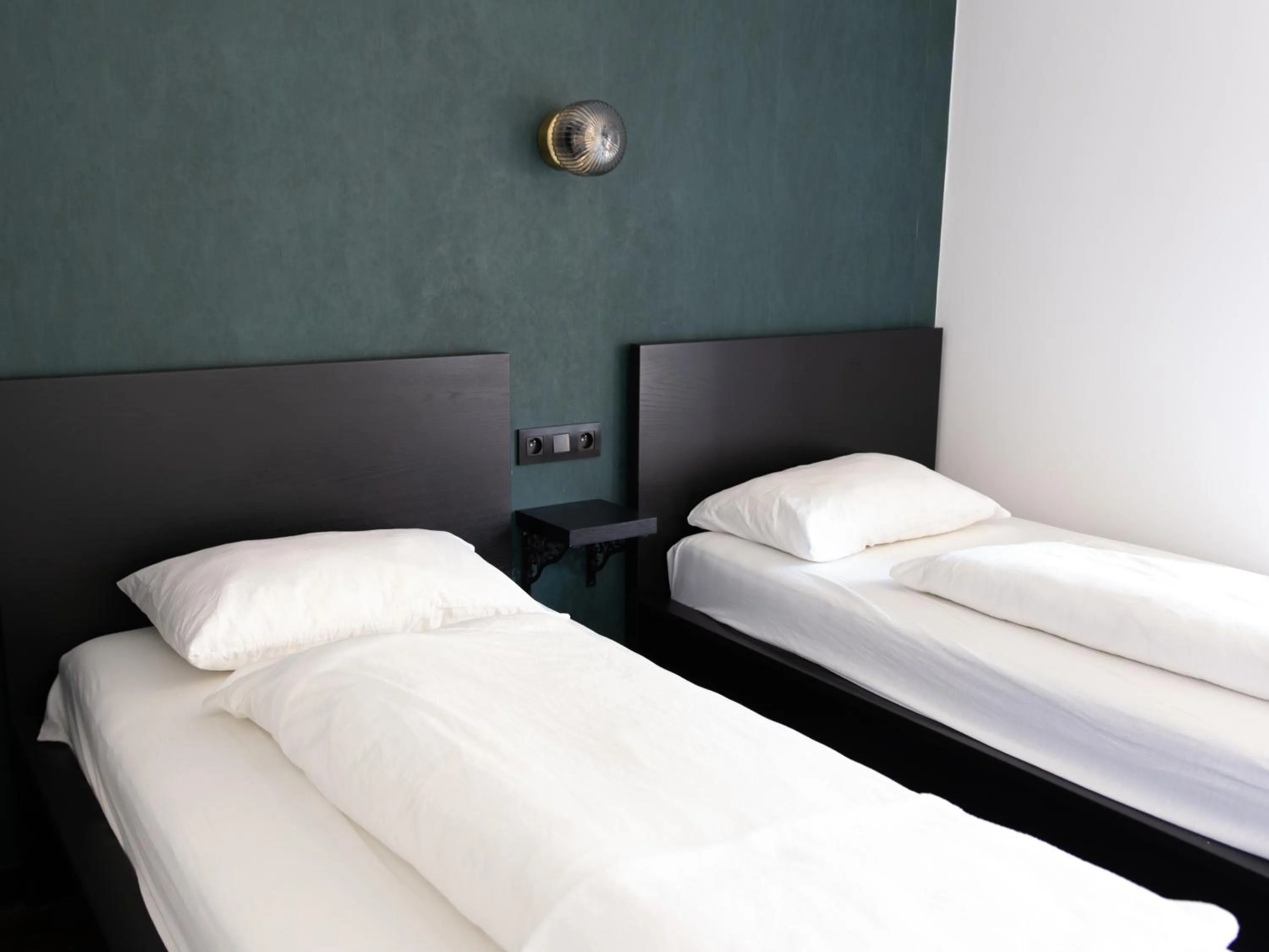 Bed in St Christopher's Inn Bruges - The Bauhaus