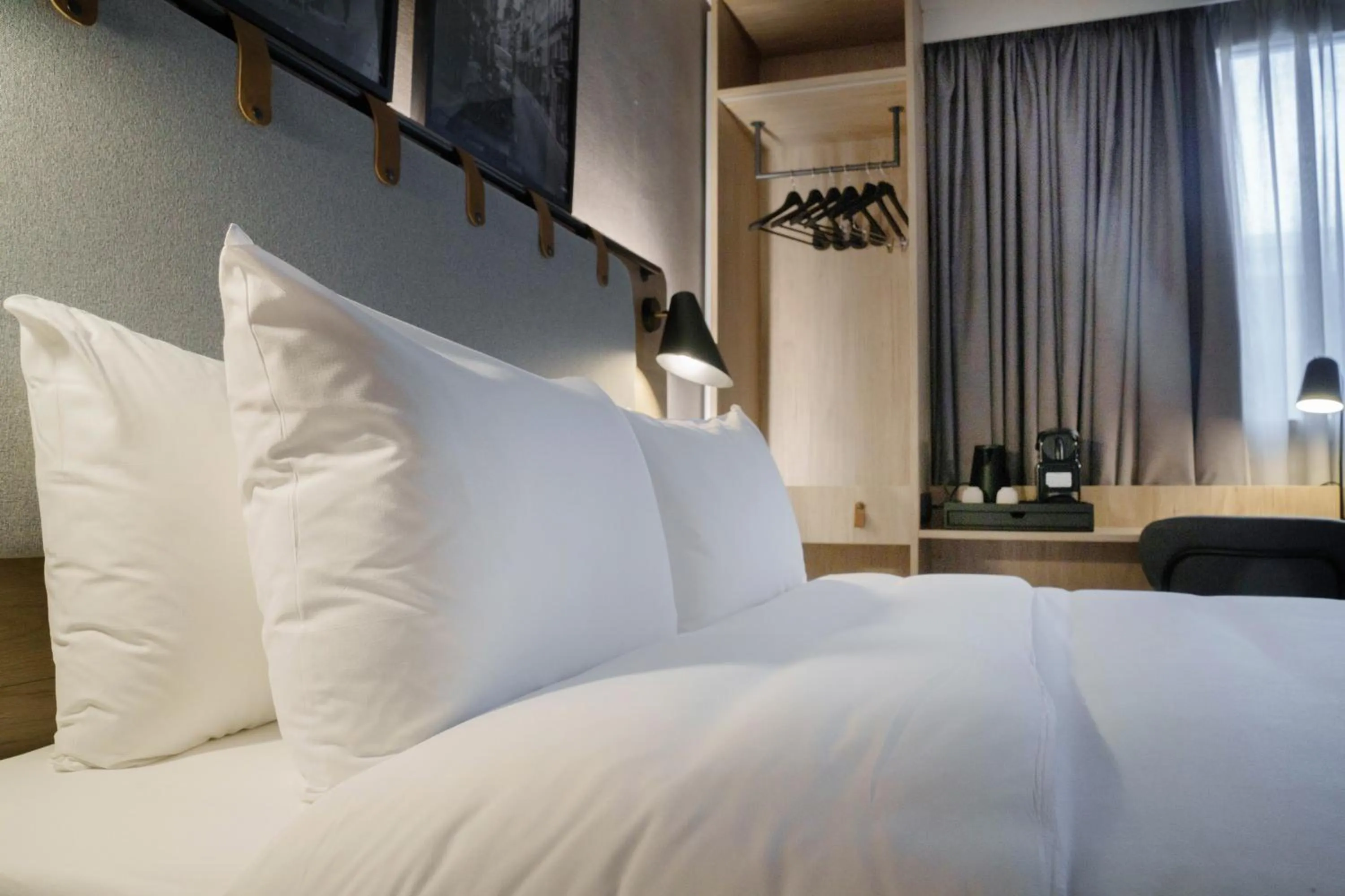 Bed in Campanile Dijon Centre - Gare