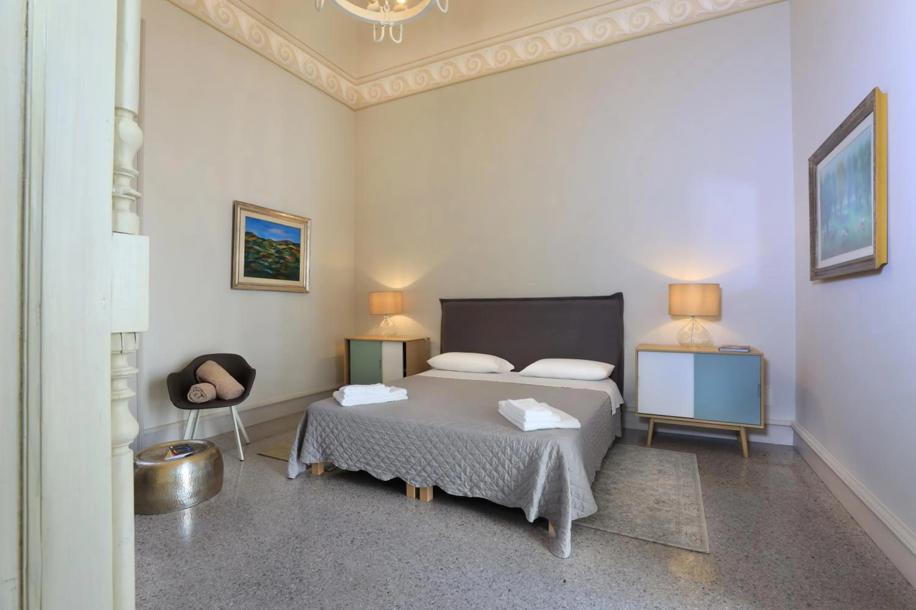 Photo of the whole room, Bed in Palazzo Circolone