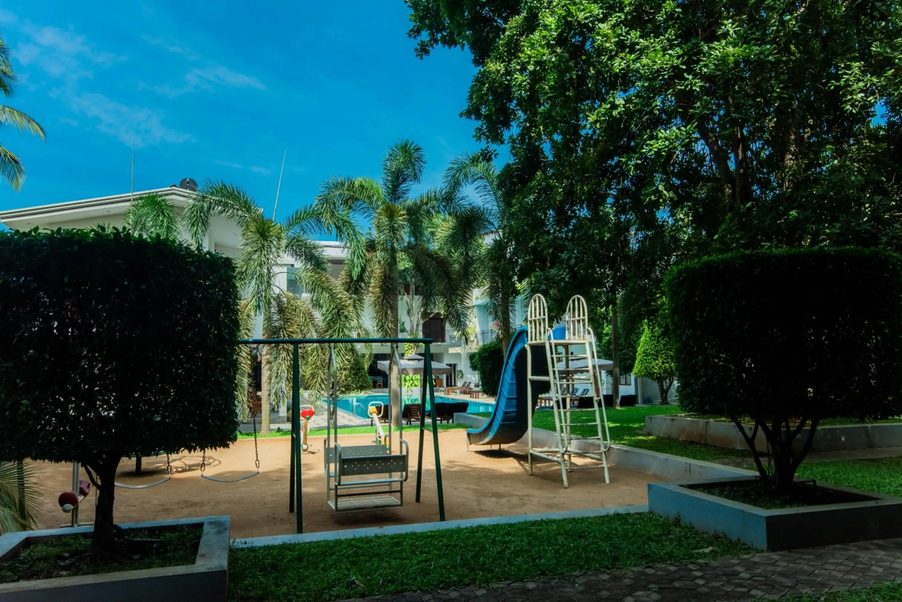 Day in Royal Reach Udawalawe