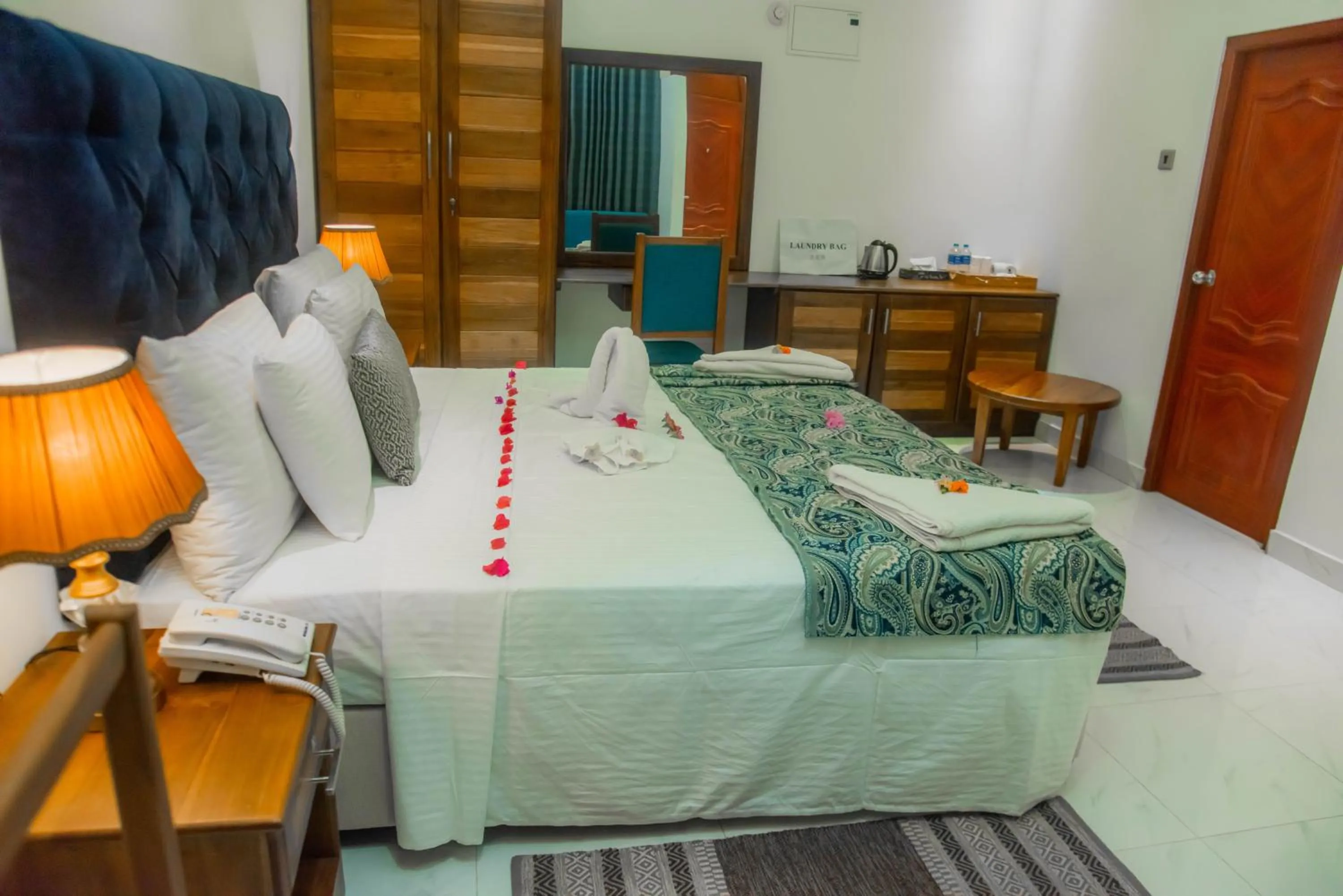 Bed in Royal Reach Udawalawe