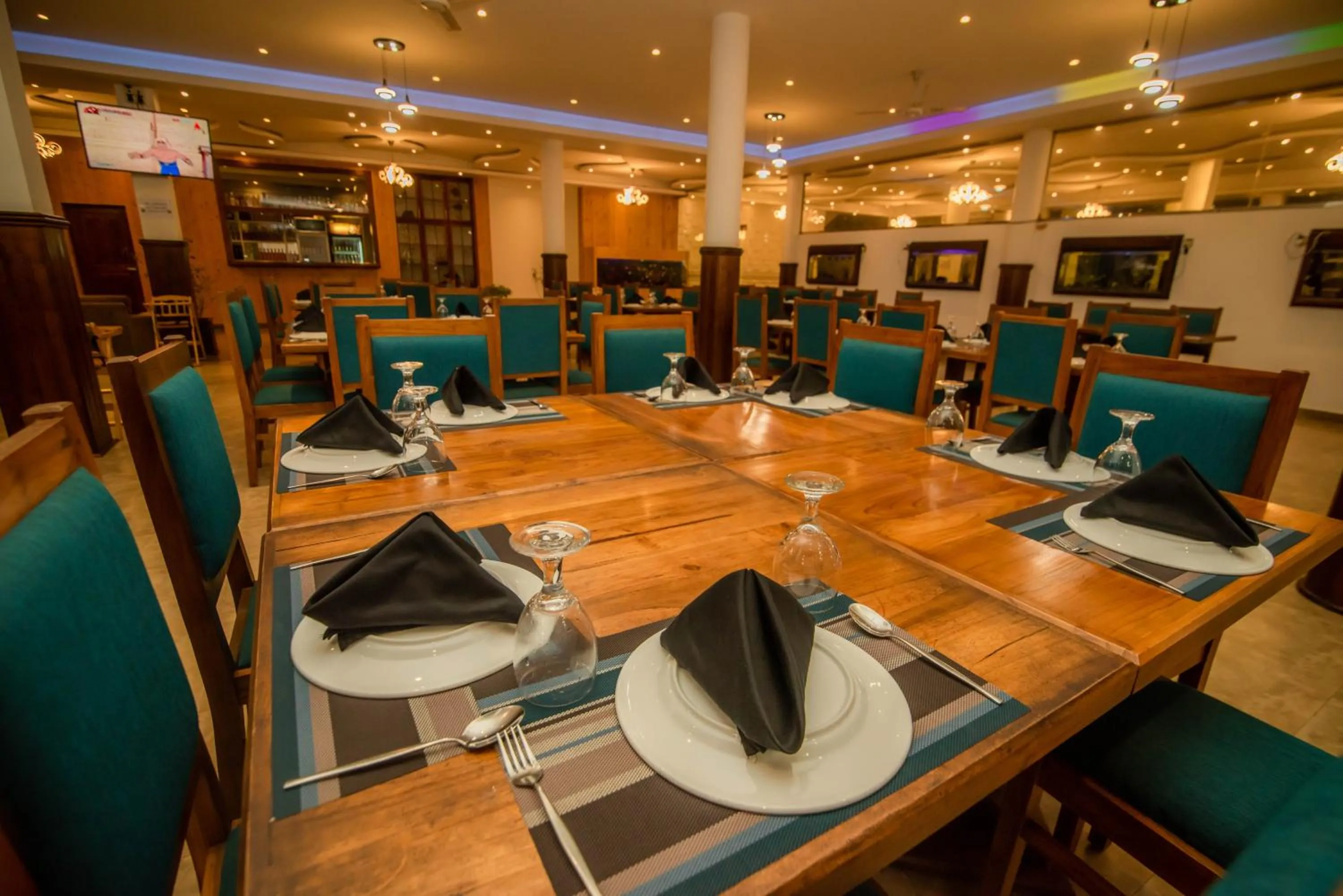 Restaurant/places to eat in Royal Reach Udawalawe