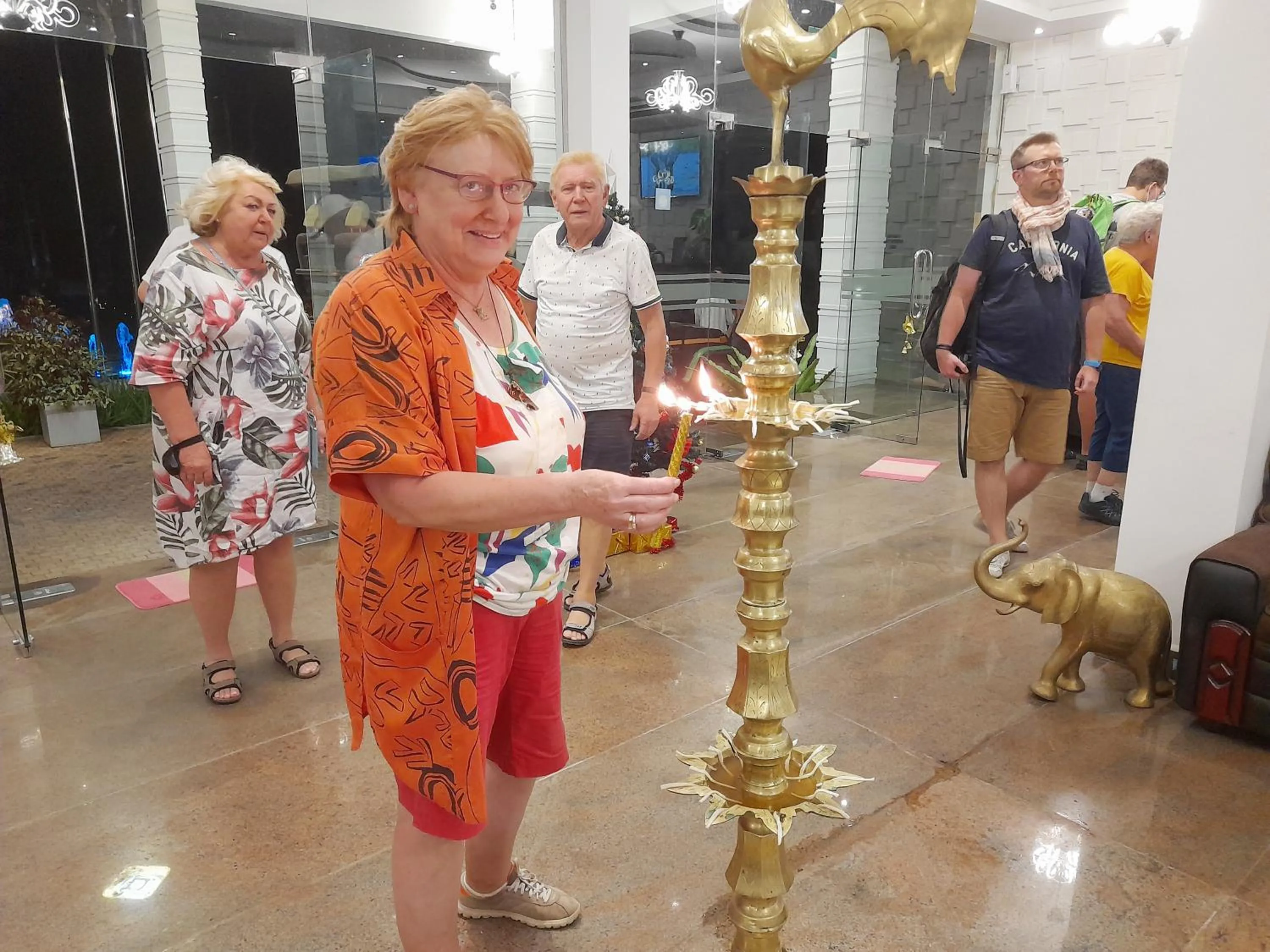 People in Royal Reach Udawalawe