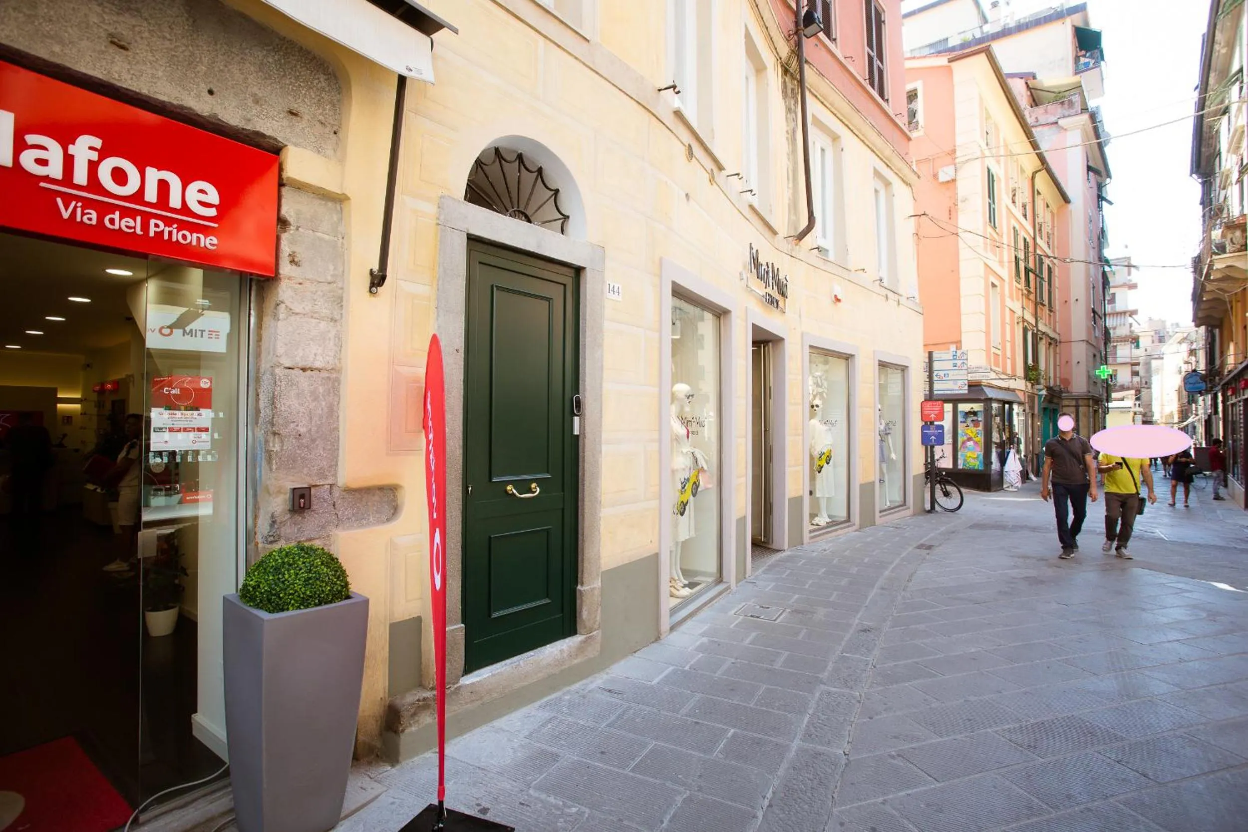 Facade/entrance in Elegant Apartments 5 terre la spezia