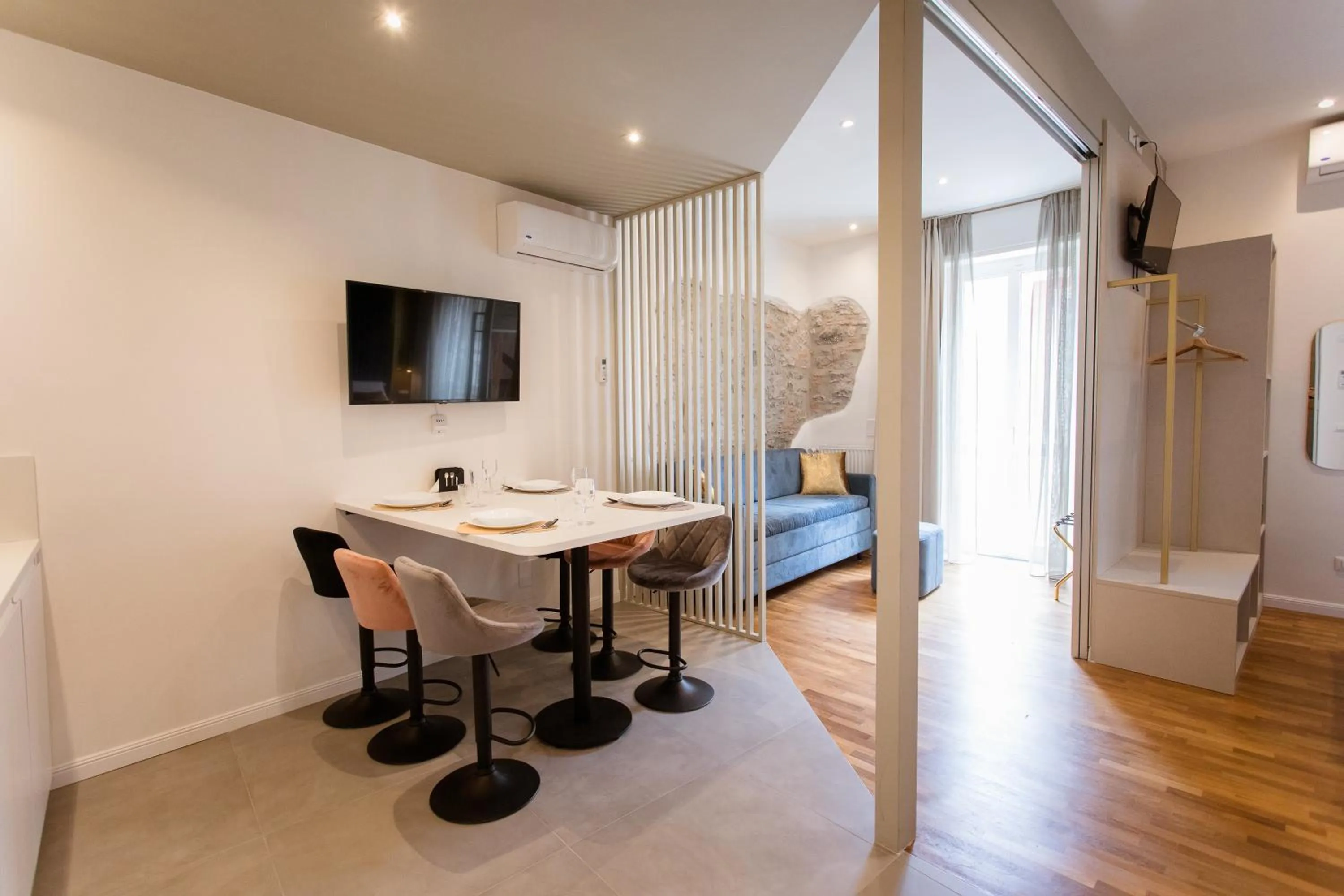 Photo of the whole room in Elegant Apartments 5 terre la spezia