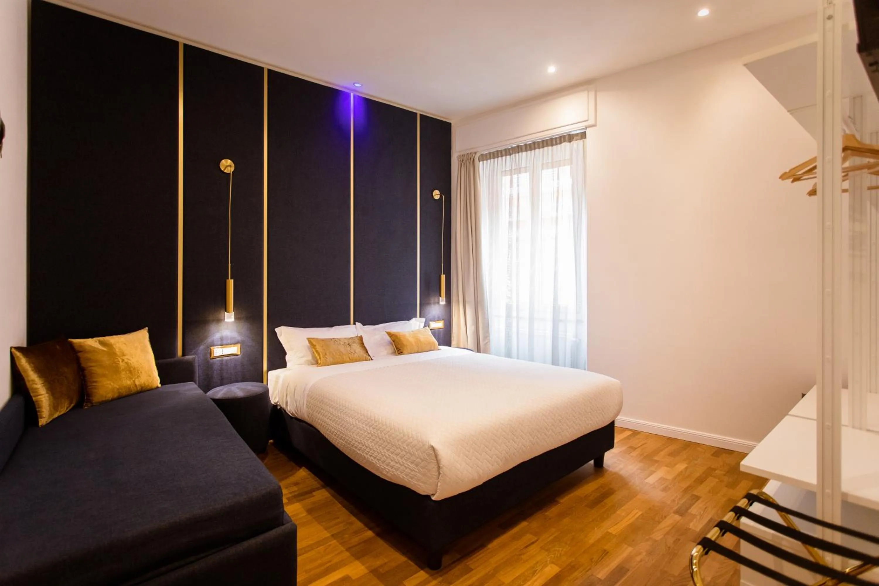 Bedroom, Bed in Elegant Apartments 5 terre la spezia