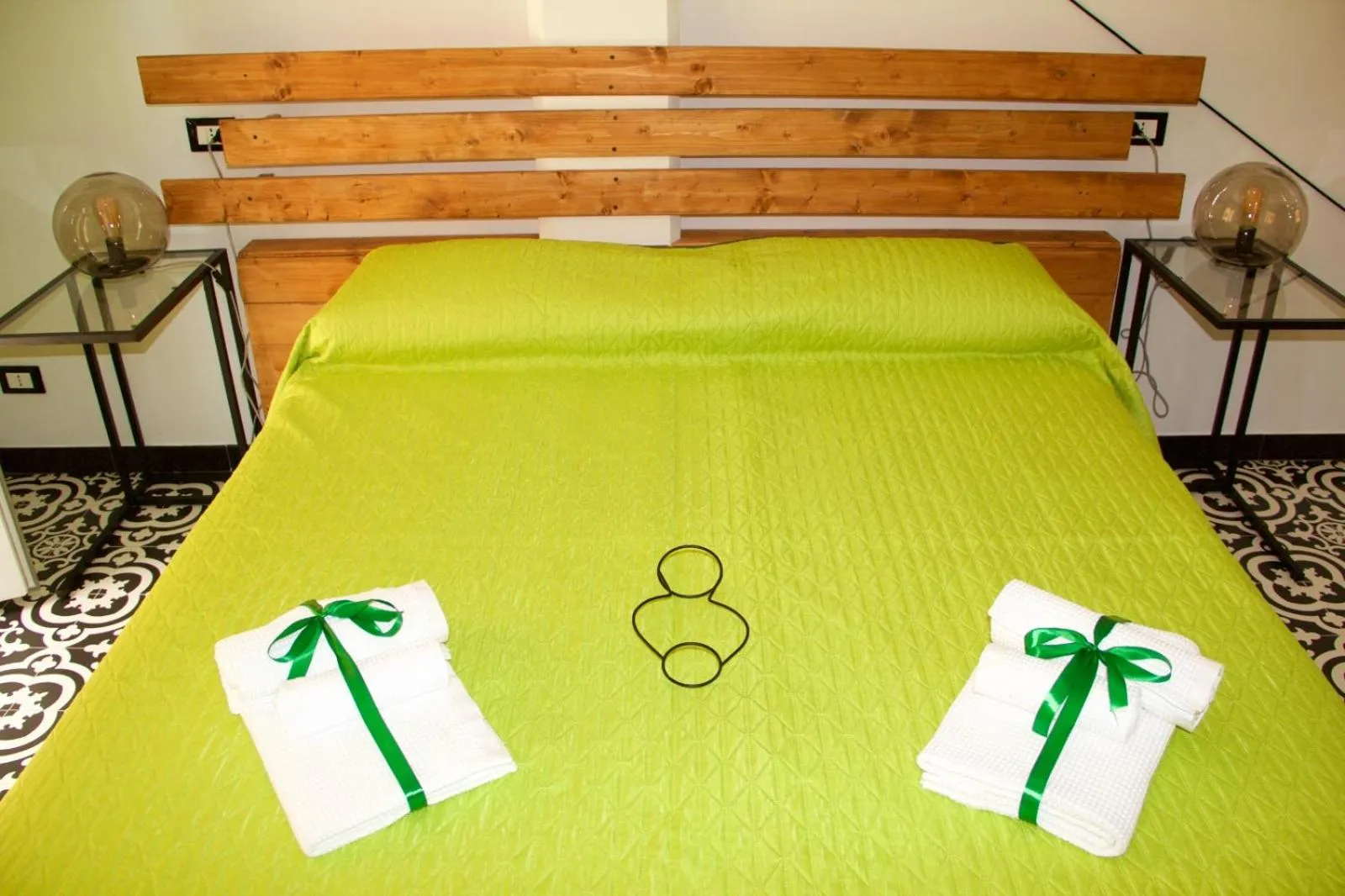 Bed in Trapani Destinations b&b