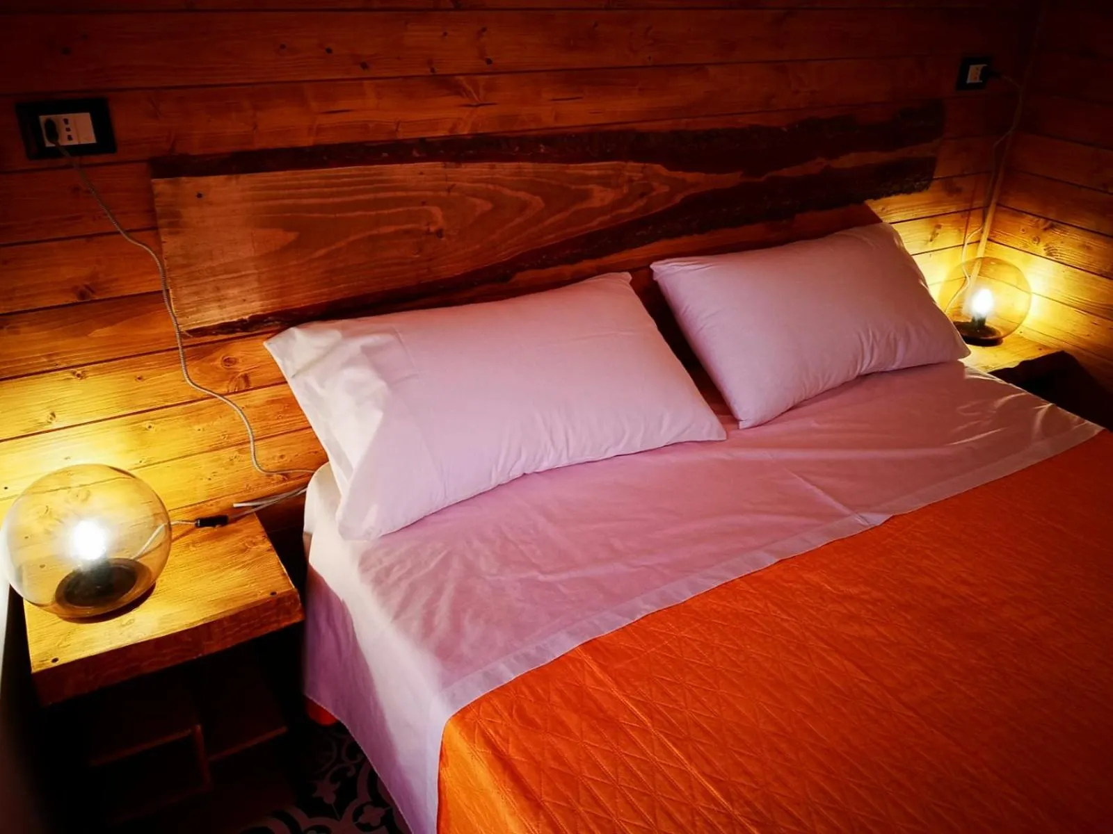 Bed in Trapani Destinations b&b