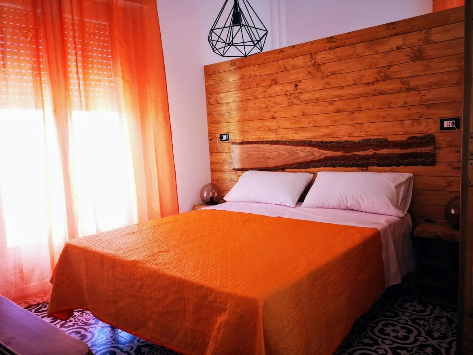 Bed in Trapani Destinations b&b