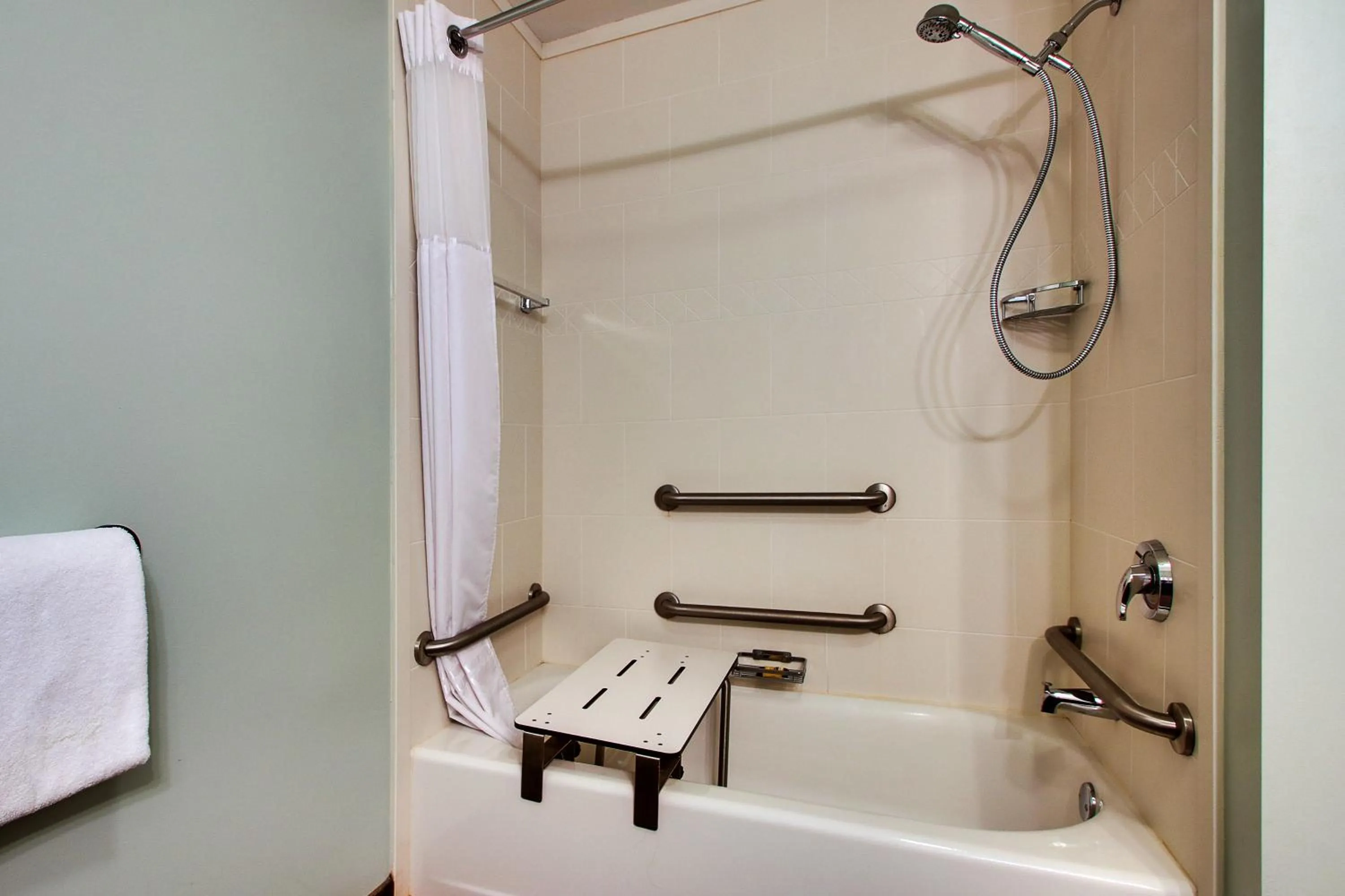 Shower in The Inn at Wise