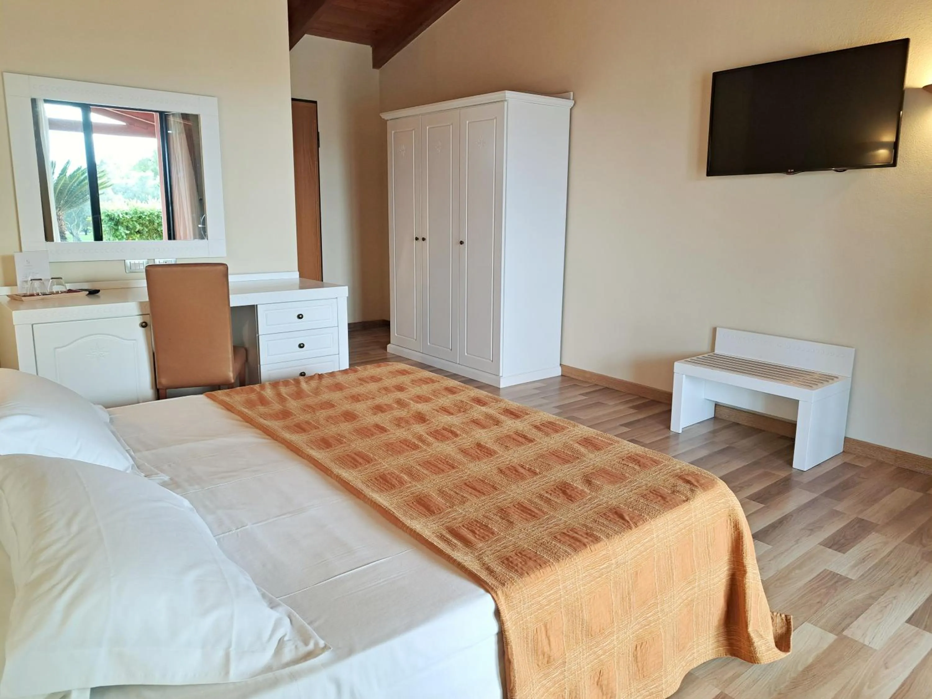 Photo of the whole room, Bed in Villa Barbarina Nature Resort