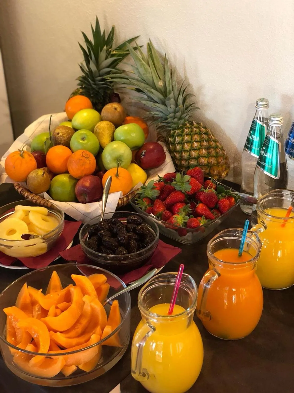 Buffet breakfast in Villa Barbarina Nature Resort