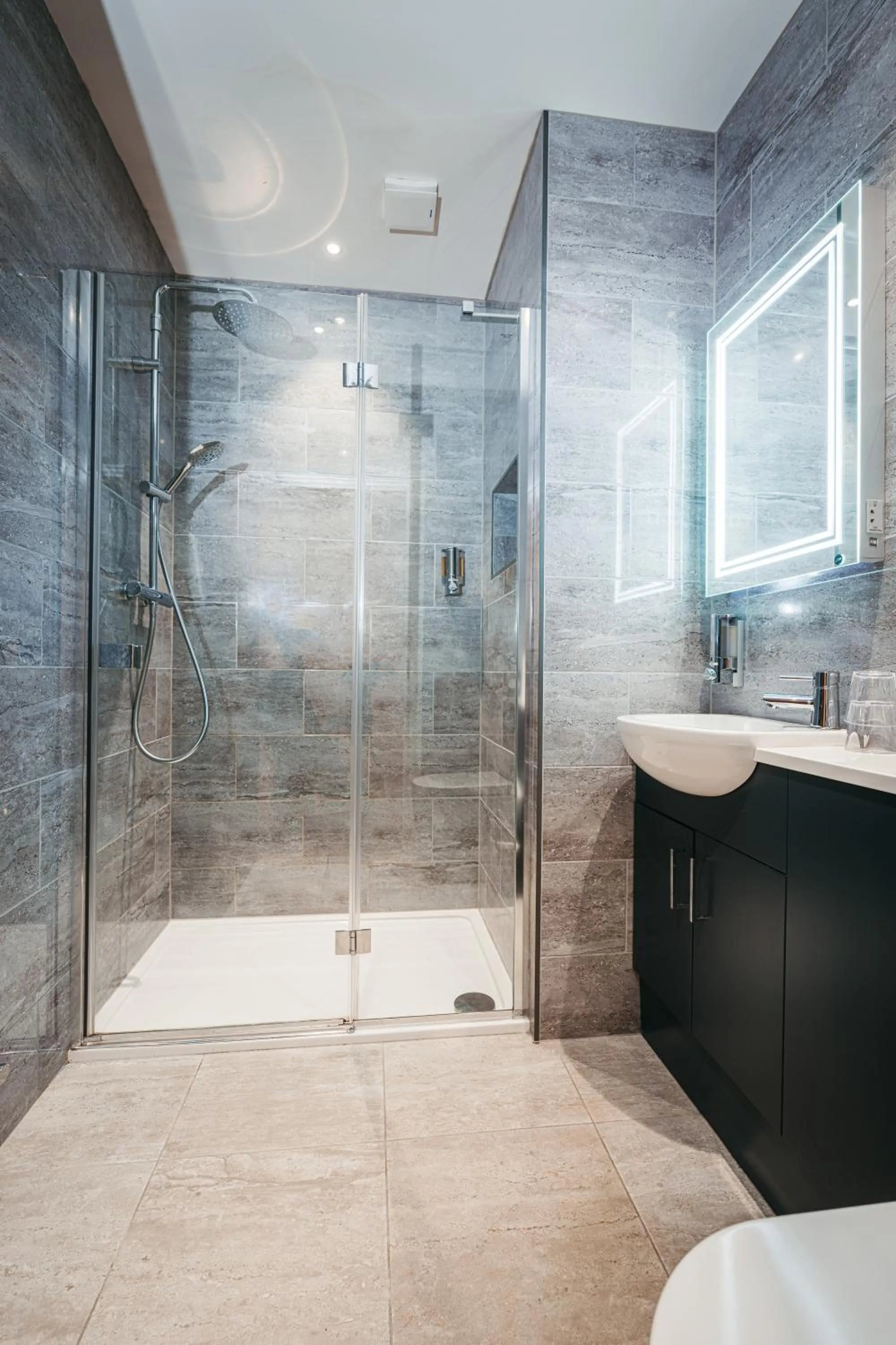 Bathroom in Glaramara Hotel