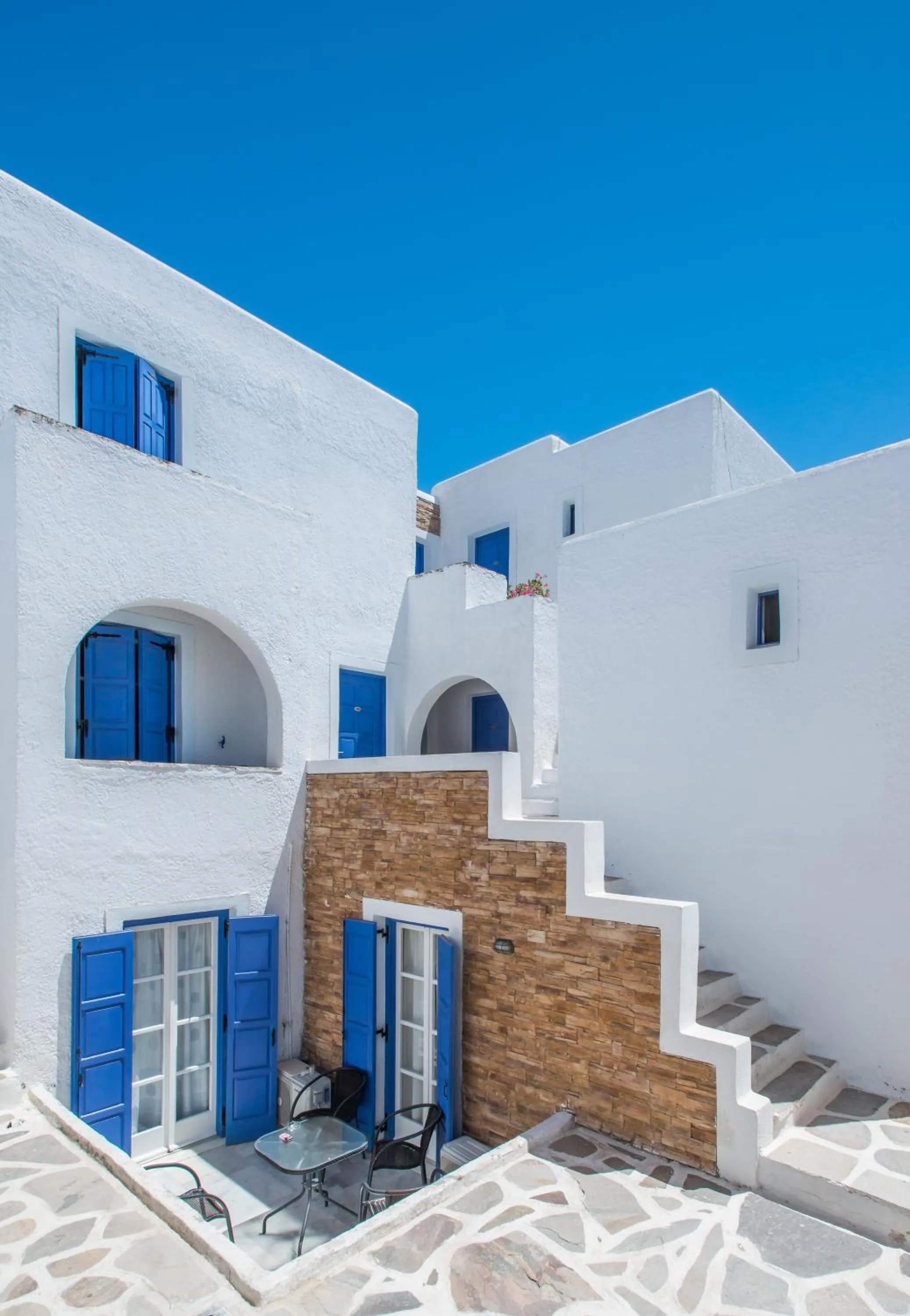 Property building in Naxos Holidays