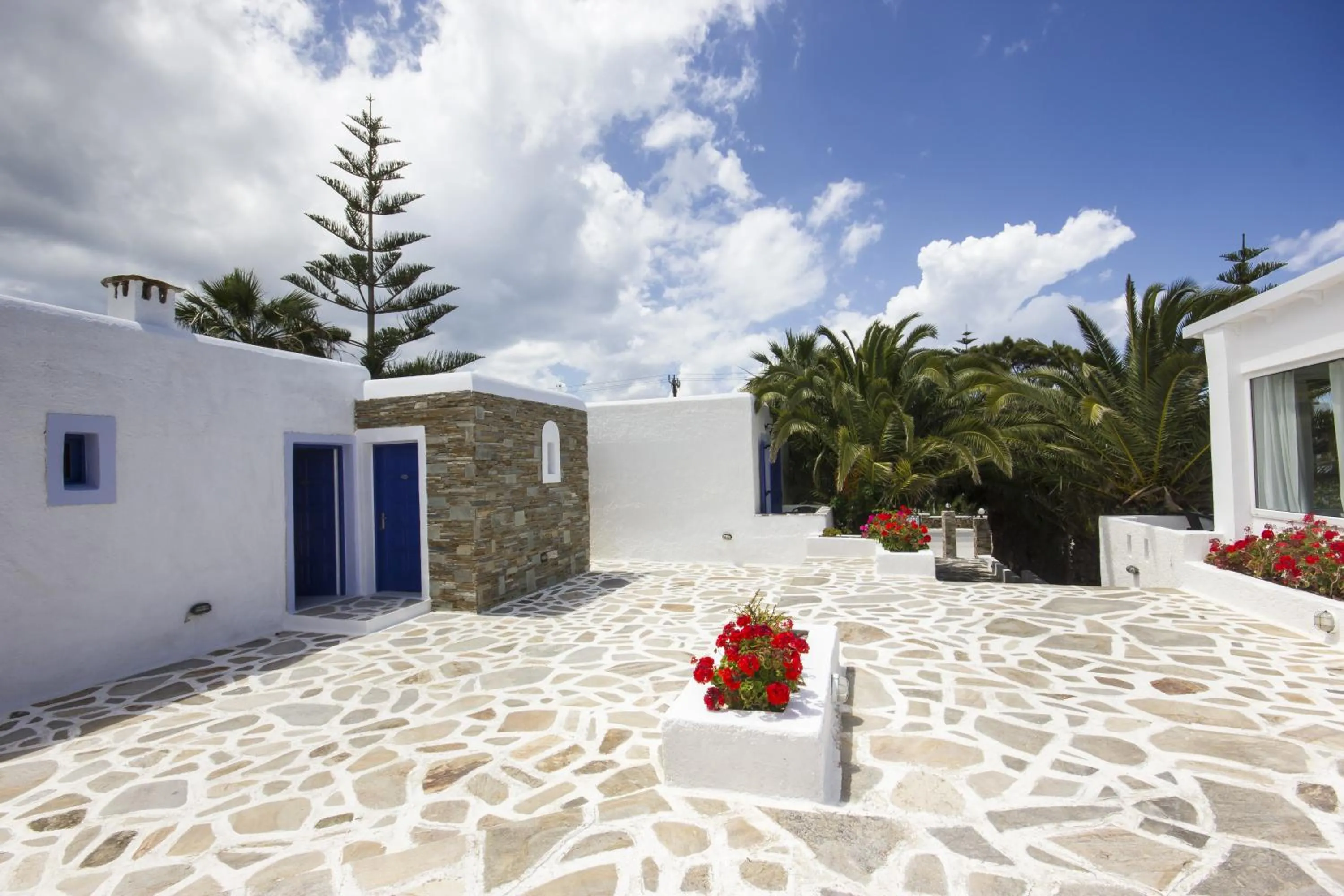 Property building in Naxos Holidays