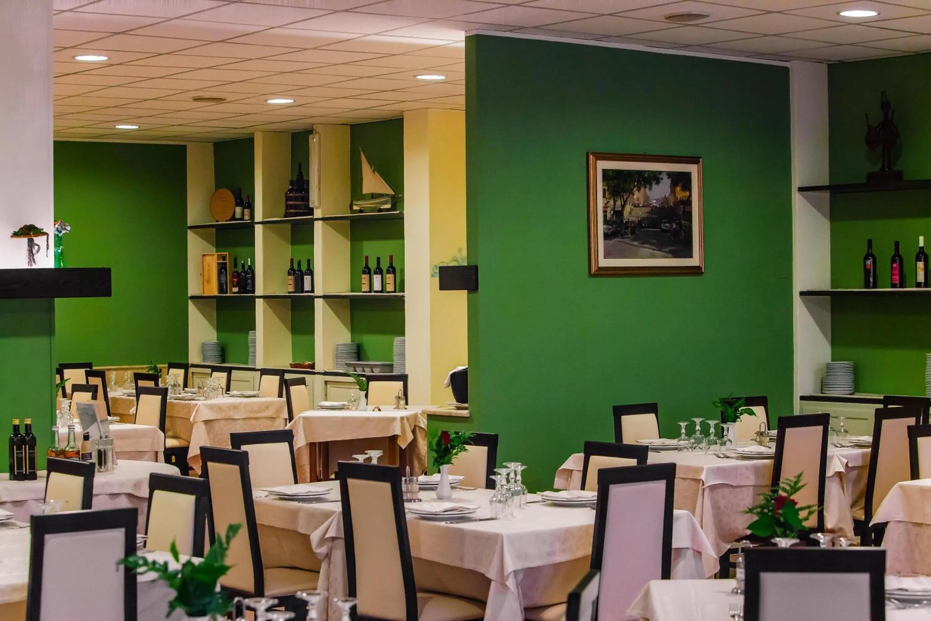 Restaurant/places to eat in Hotel Quadrifoglio