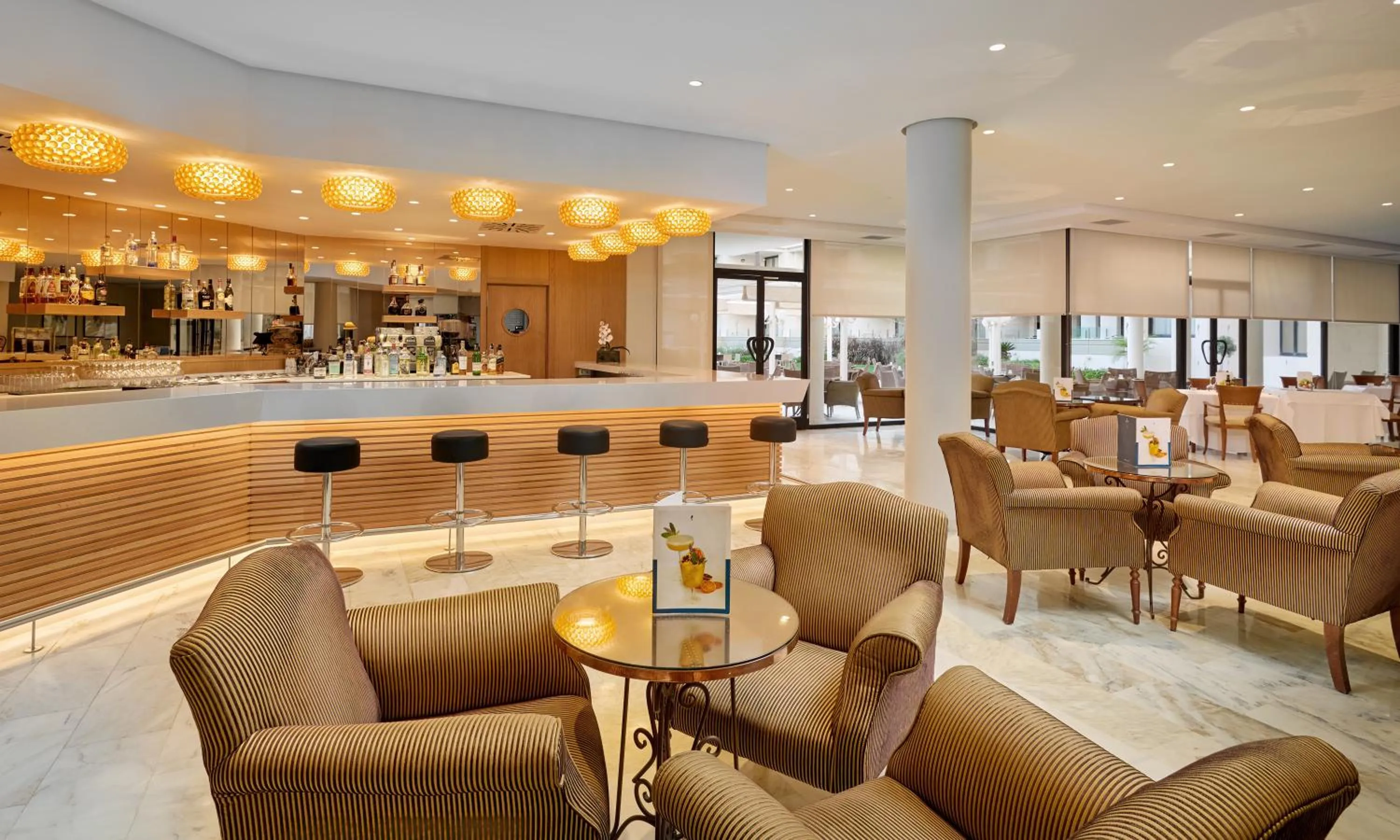 Lounge or bar in Hipotels Sherry Park