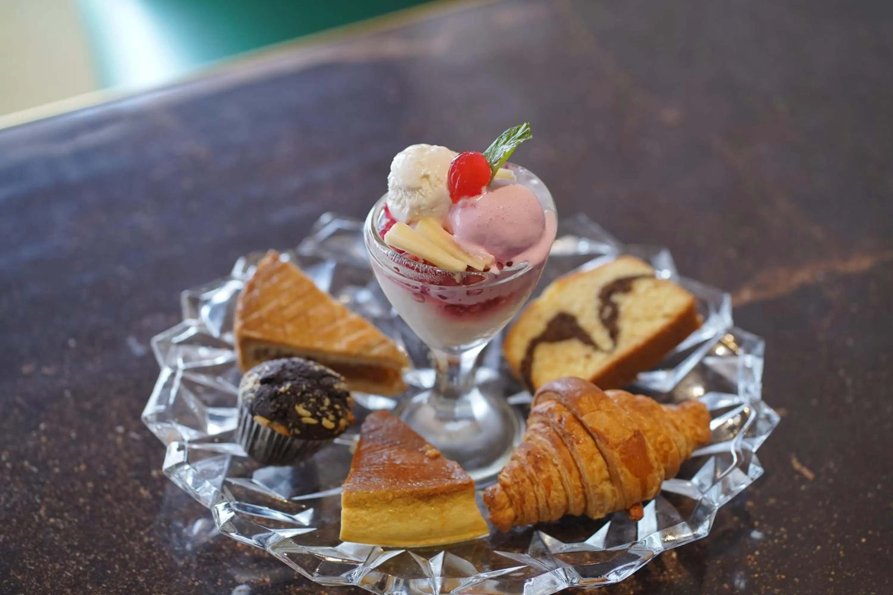 HOTEL THE CAPITAL LTD.