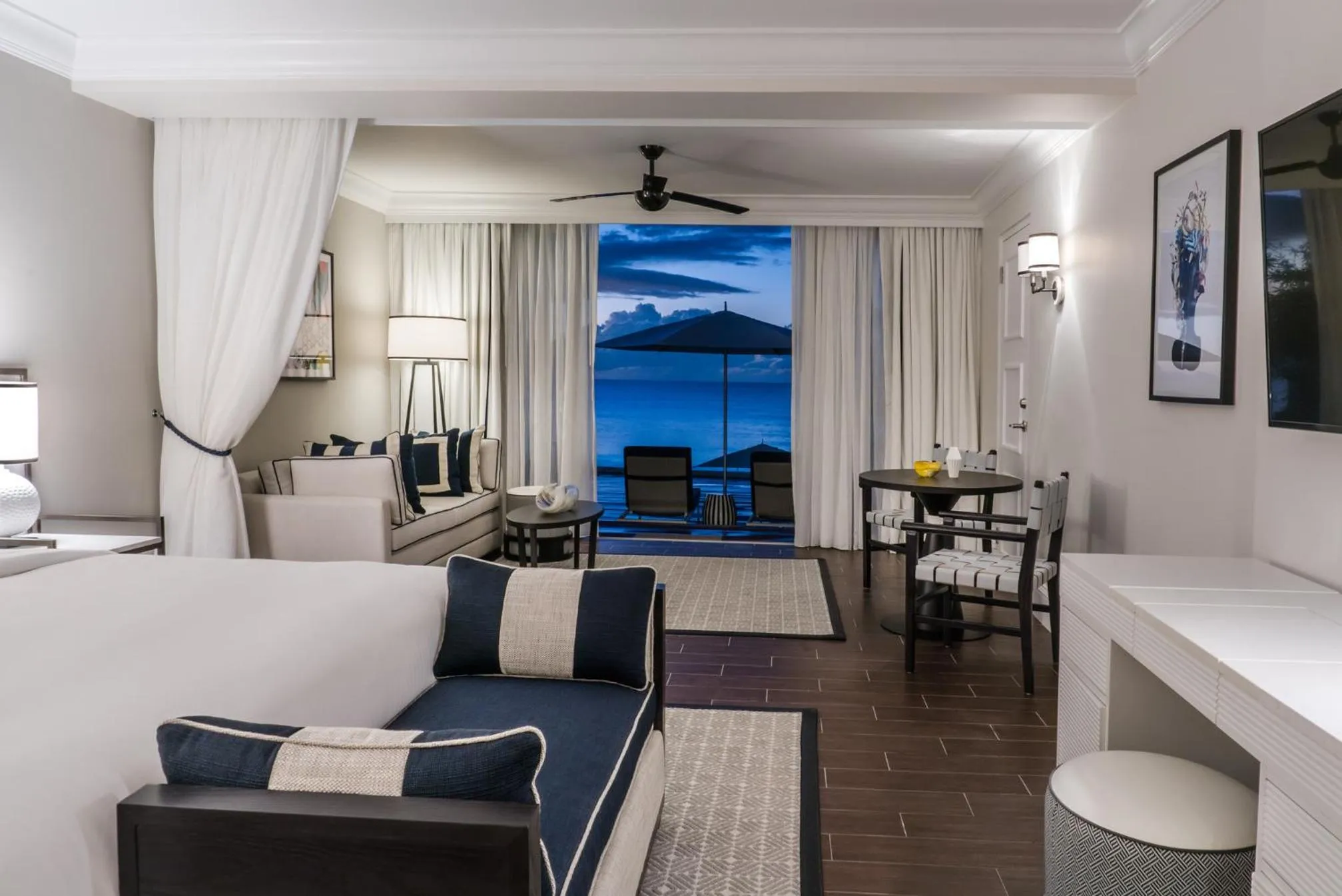 Photo of the whole room, Bed in Fairmont Royal Pavilion Barbados Resort